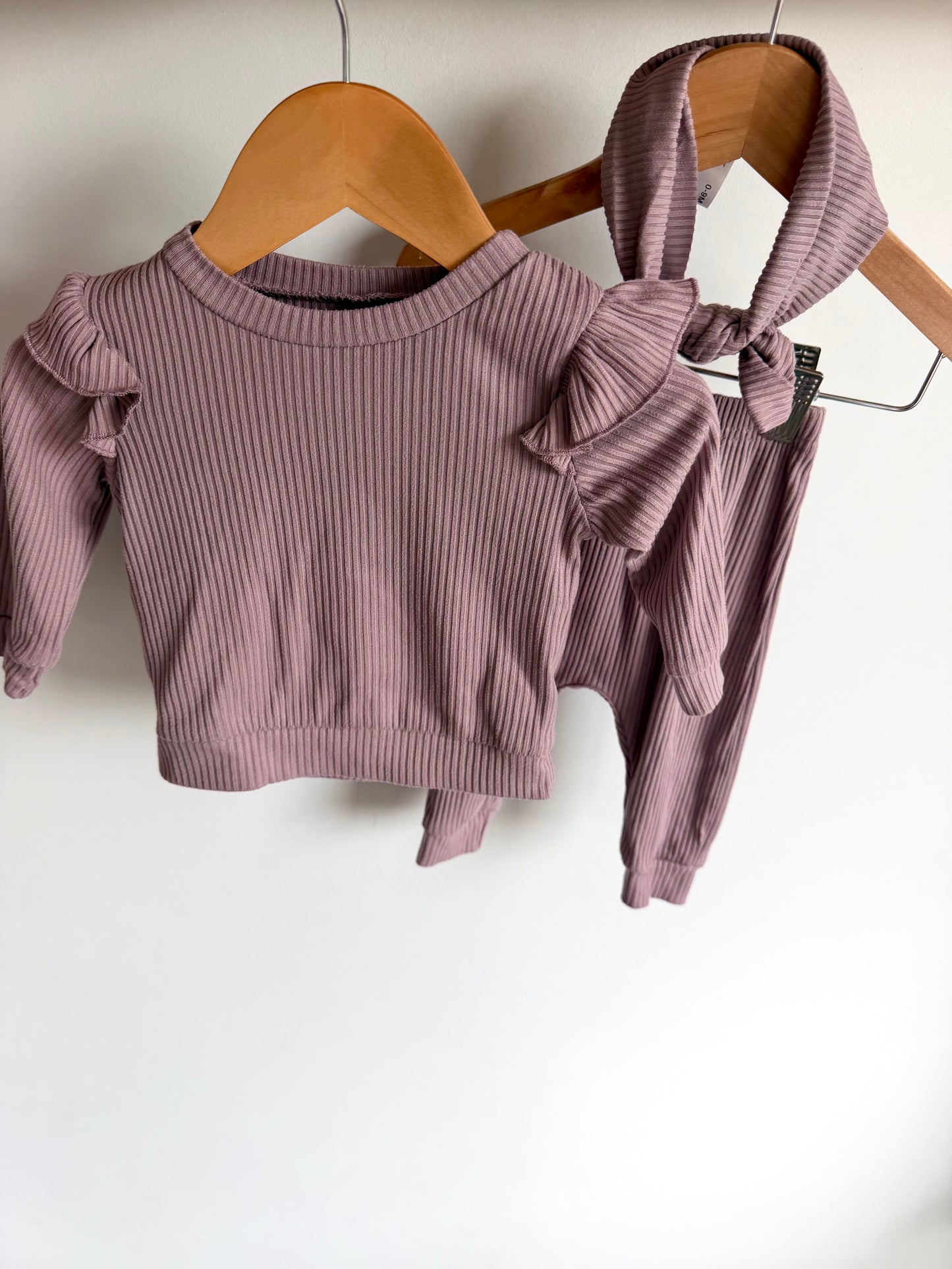 Mauve Ruffle Sleeve Top, Pants + Headband Set / 3-6m