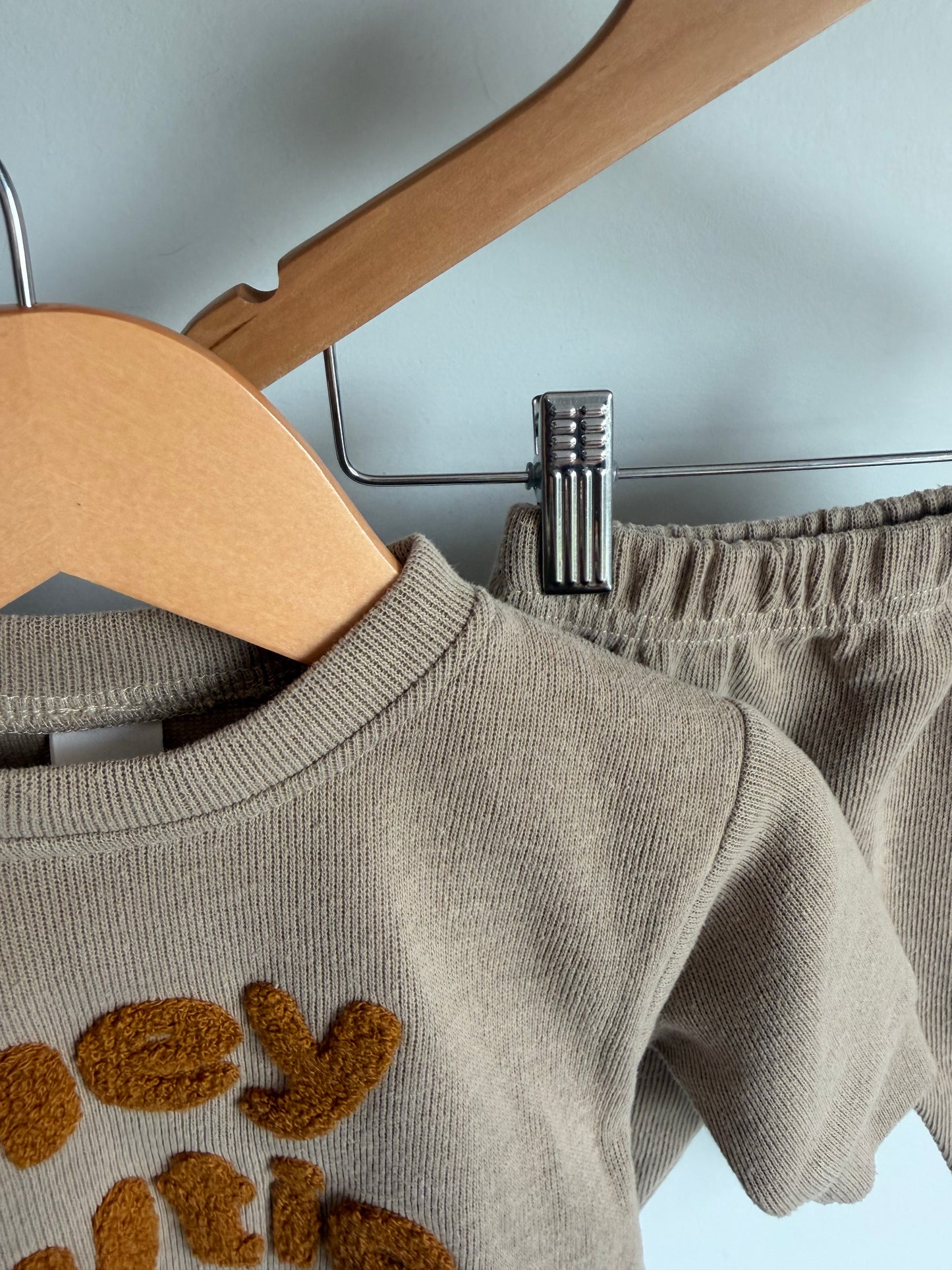 Hey Cutie Sweater + Pants Set / 0-3m