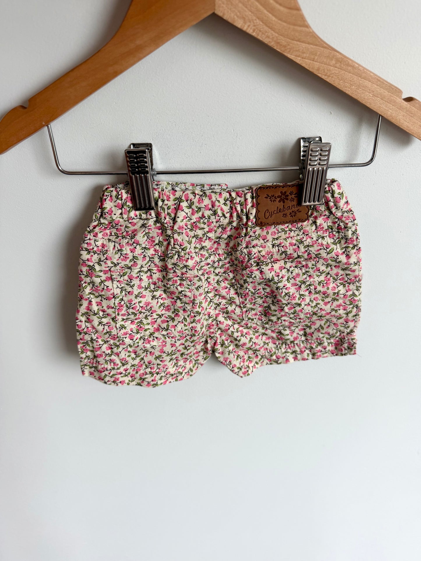 Pink Flower Shorts / 6m