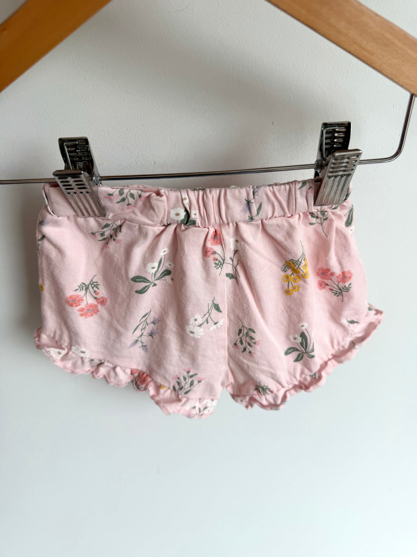 H&M Pink Ruffle Trim Floral Shorts / 4-6m