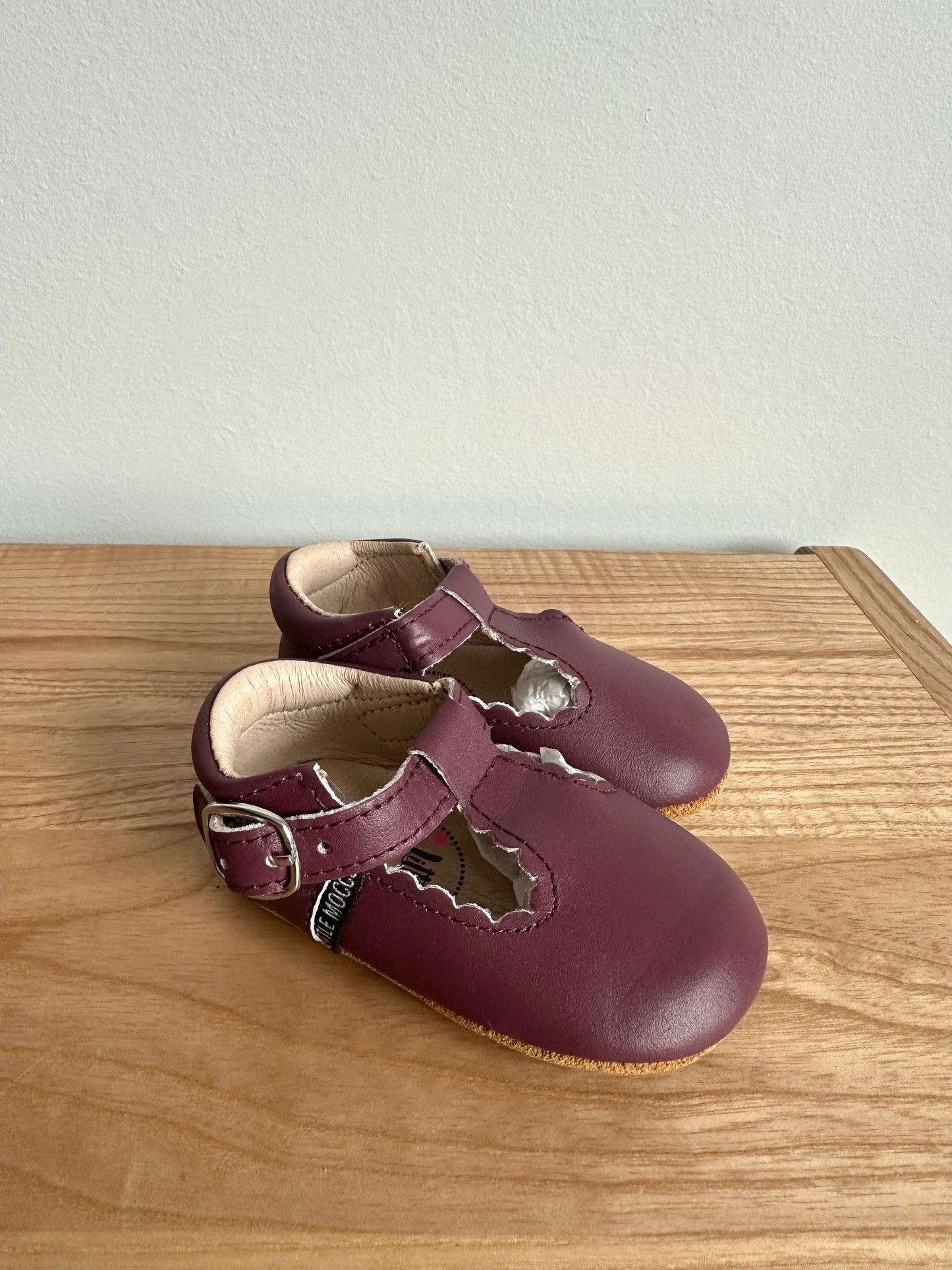 2* Little Moccs Plum Scalloped Sandals (In Package) / Small (6-12m)