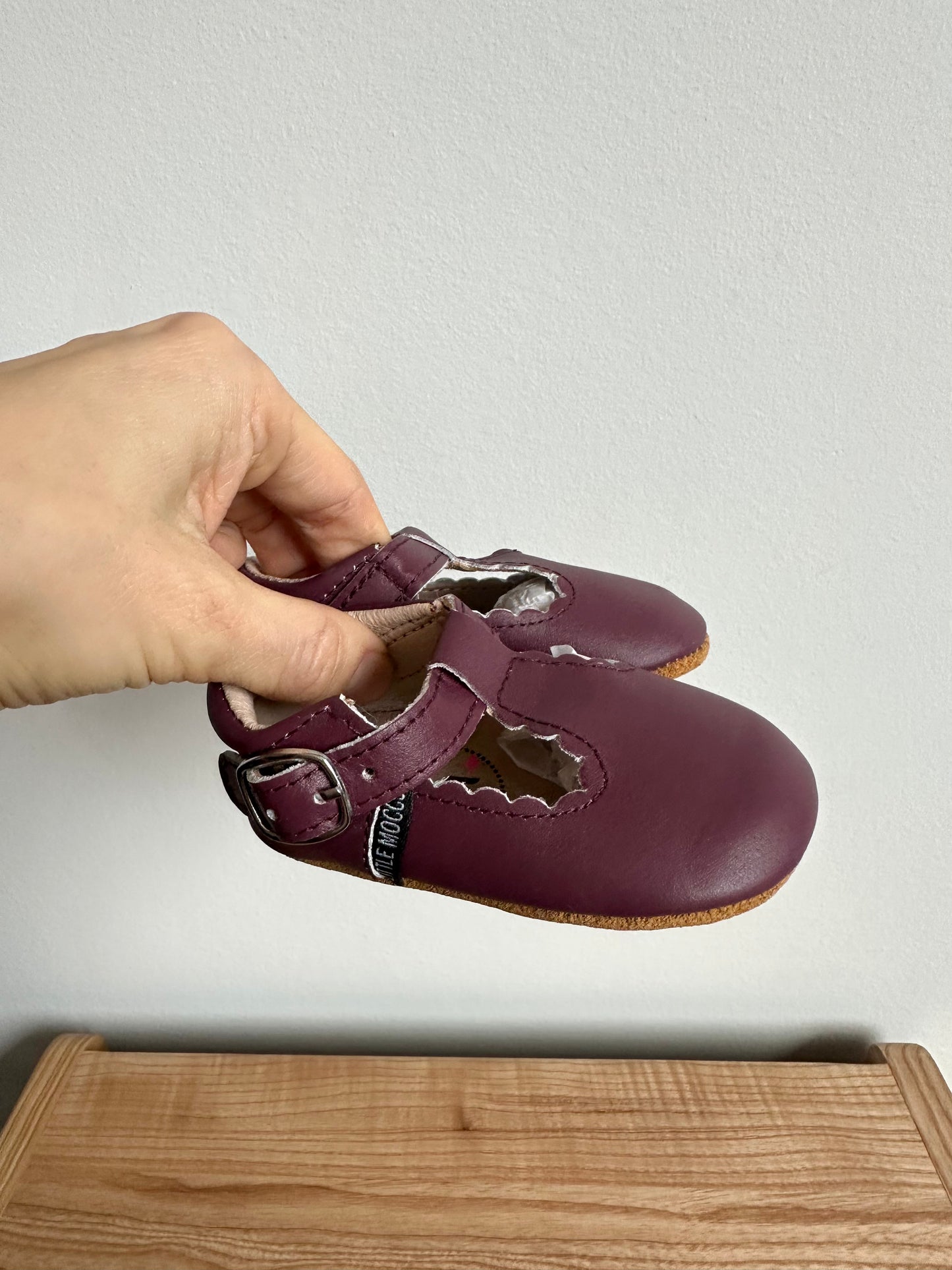 2* Little Moccs Plum Scalloped Sandals (In Package) / Small (6-12m)