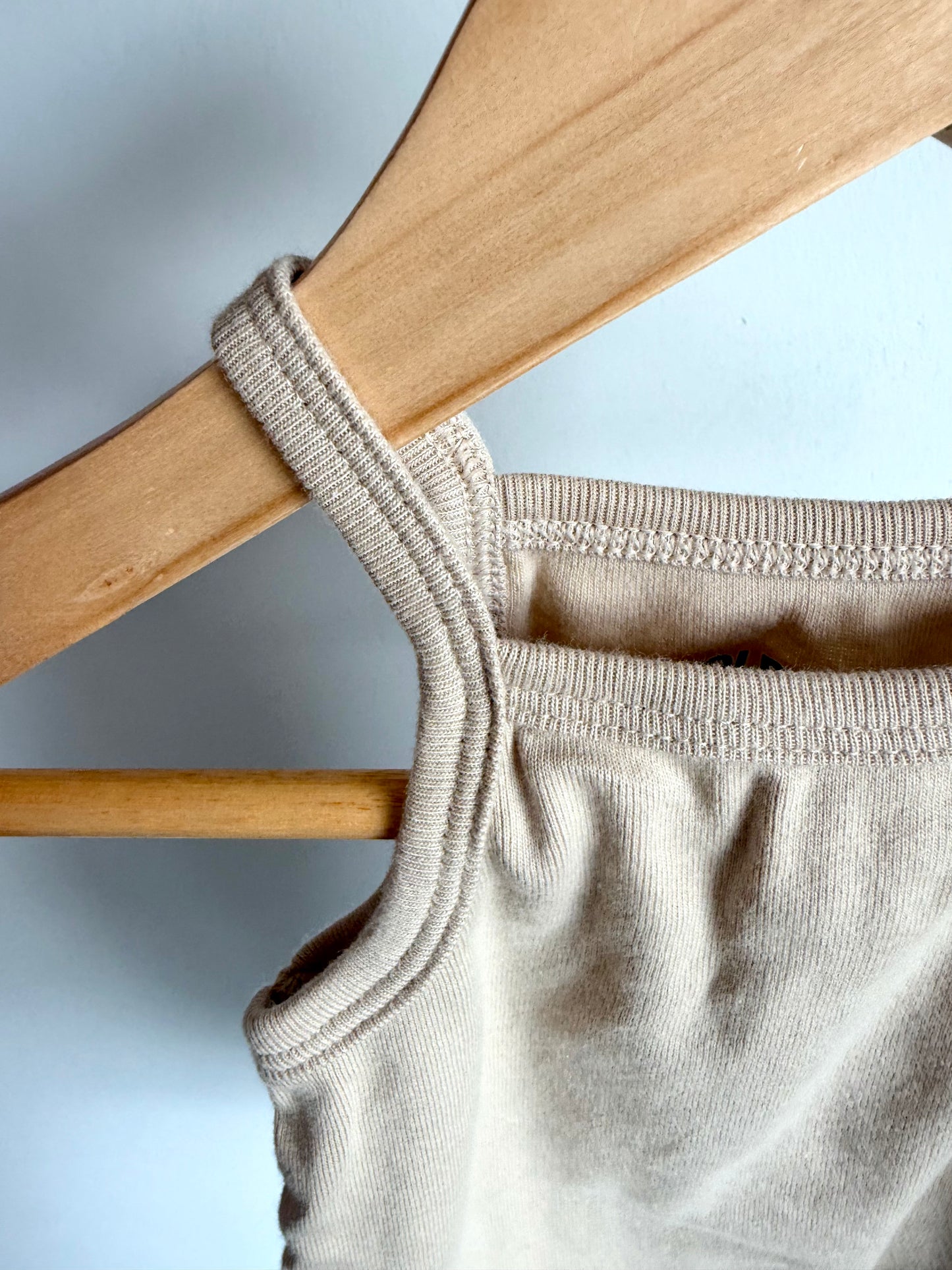 Tan Tank Bodysuit / 3-6m