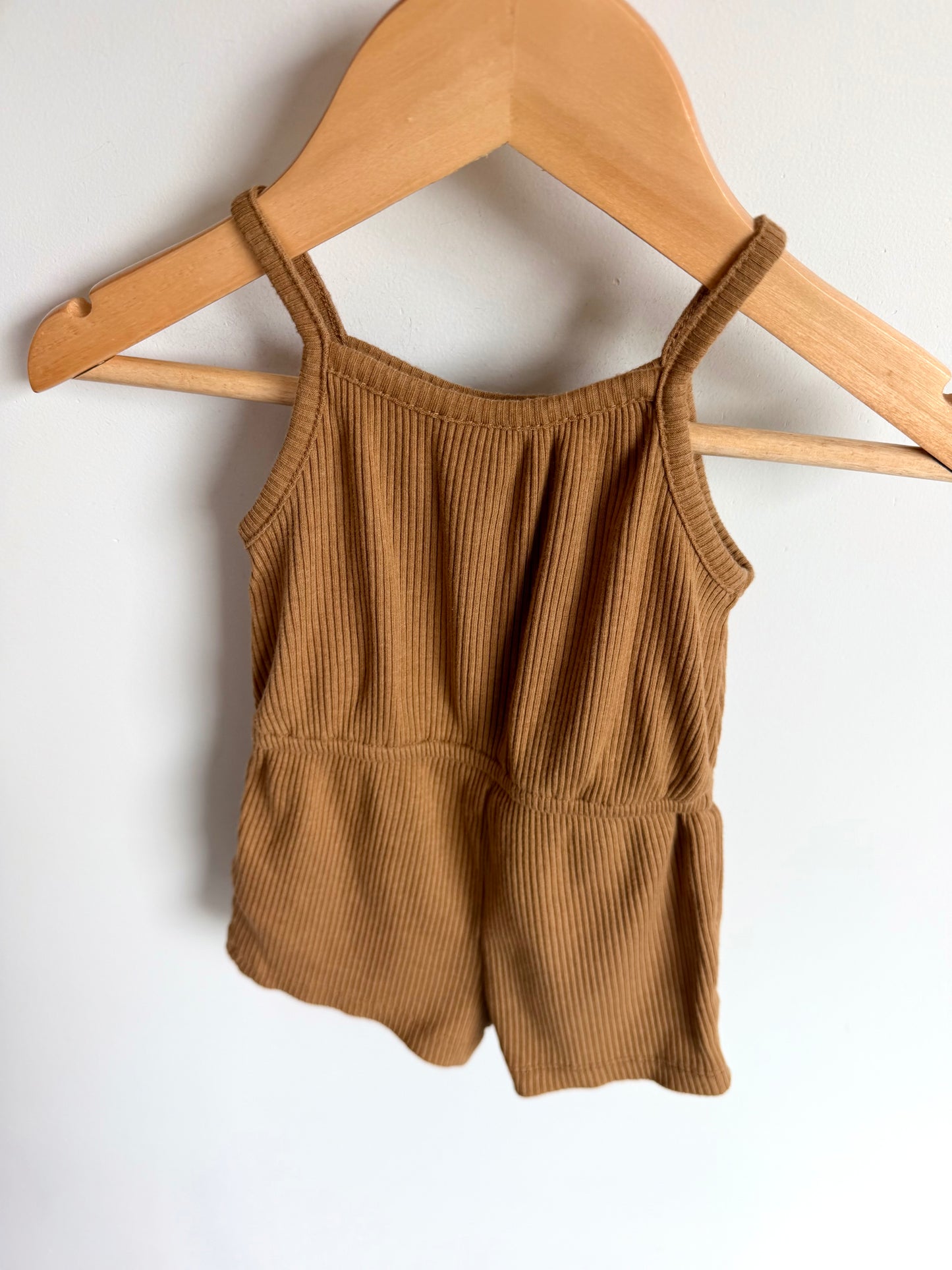 Brown Ribbed Romper / 3-6m
