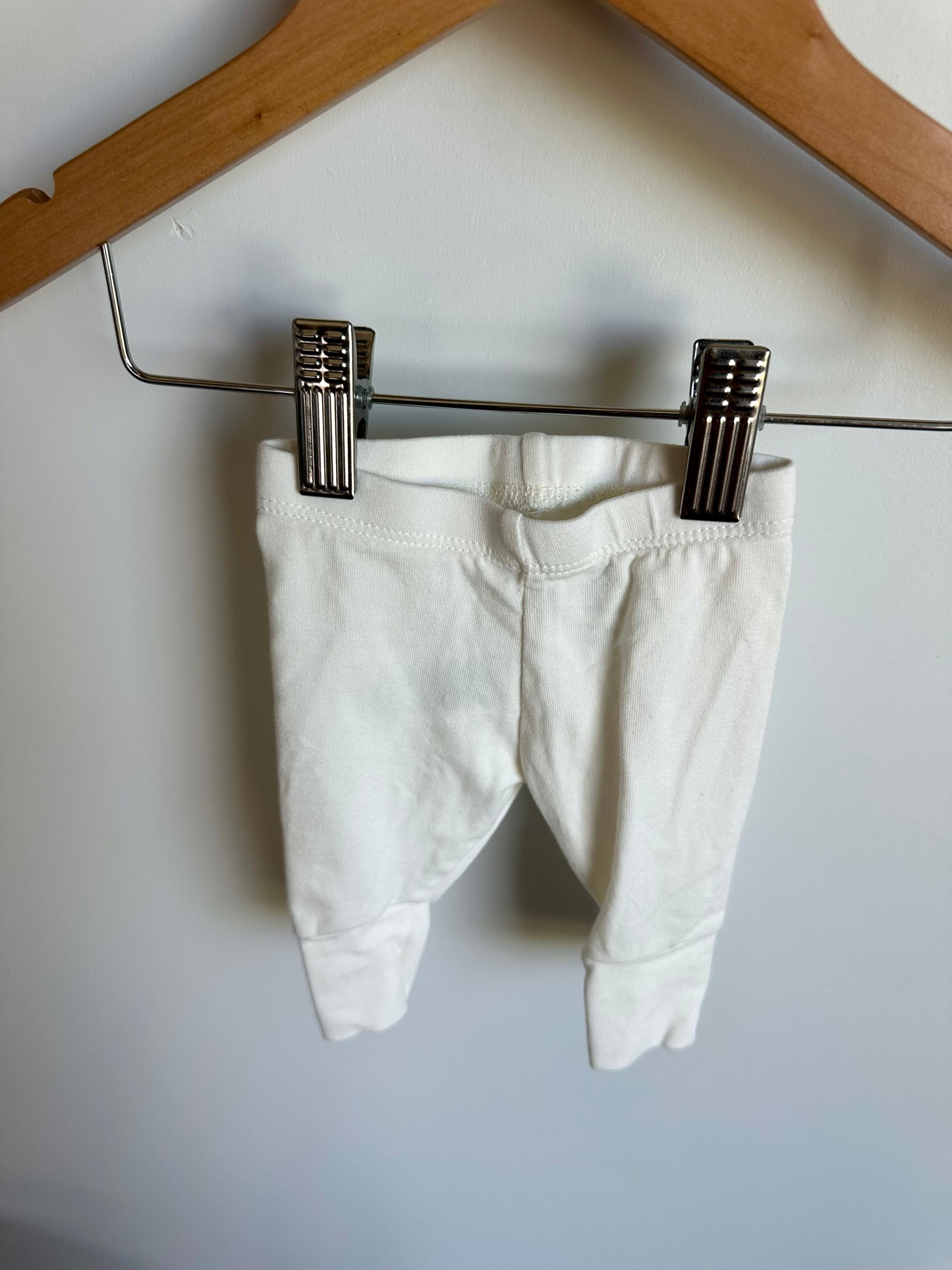 Cream Organic Newborn Leggings / 0m