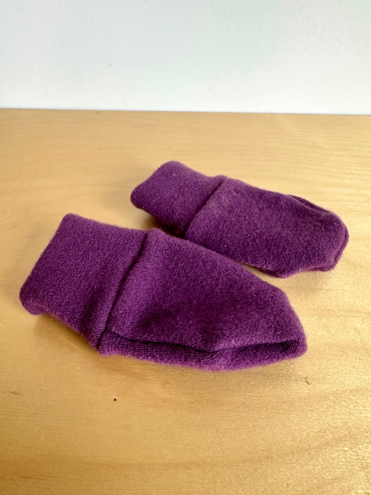 Plum Mits / 0-6m