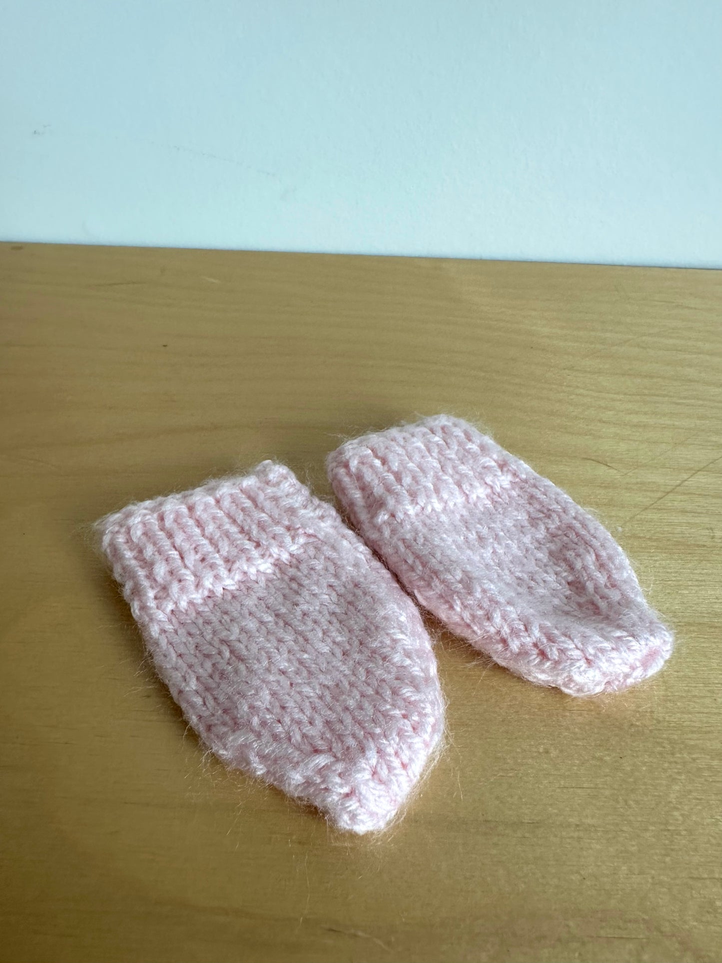 Pink Knit Mits / 0-3m