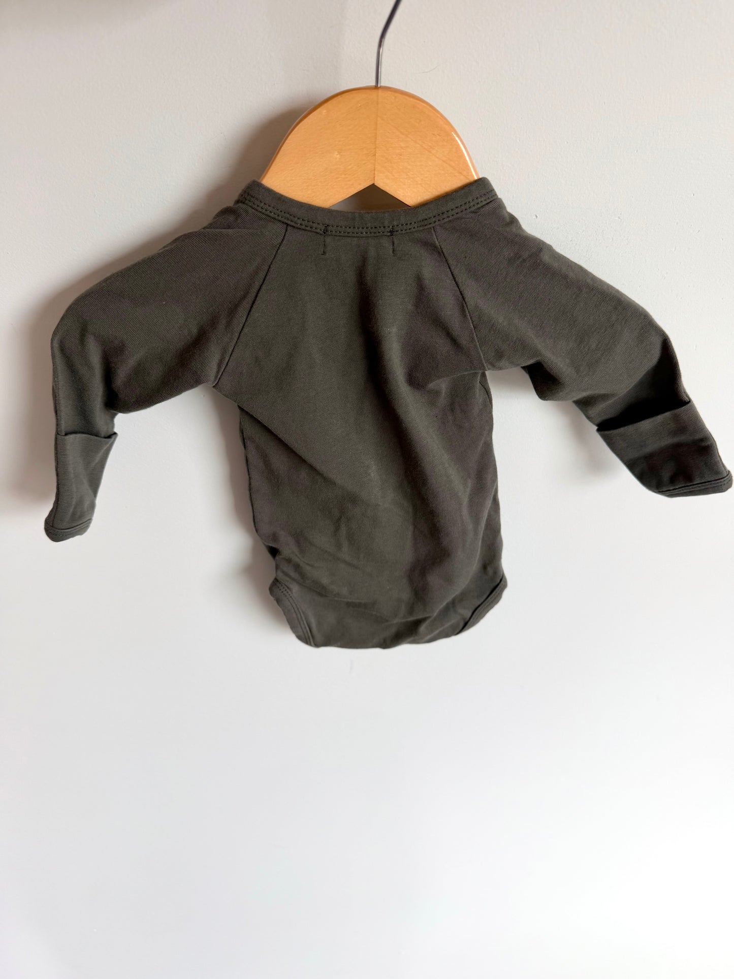Charcoal Organic Cotton Wrap Bodysuit / 3-6m