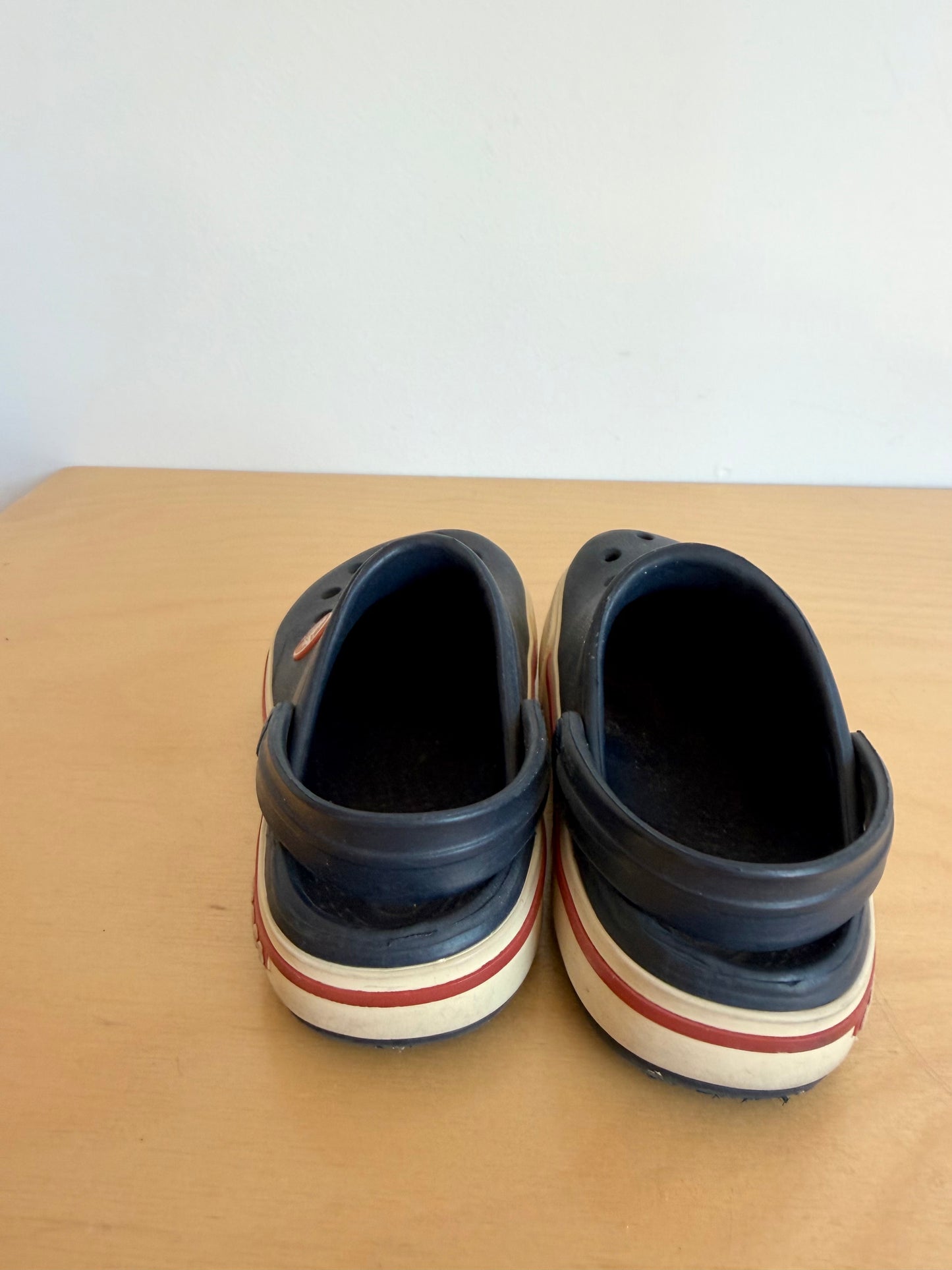 Crocs Blue with Red Trim Sandals / Size 8 Toddler