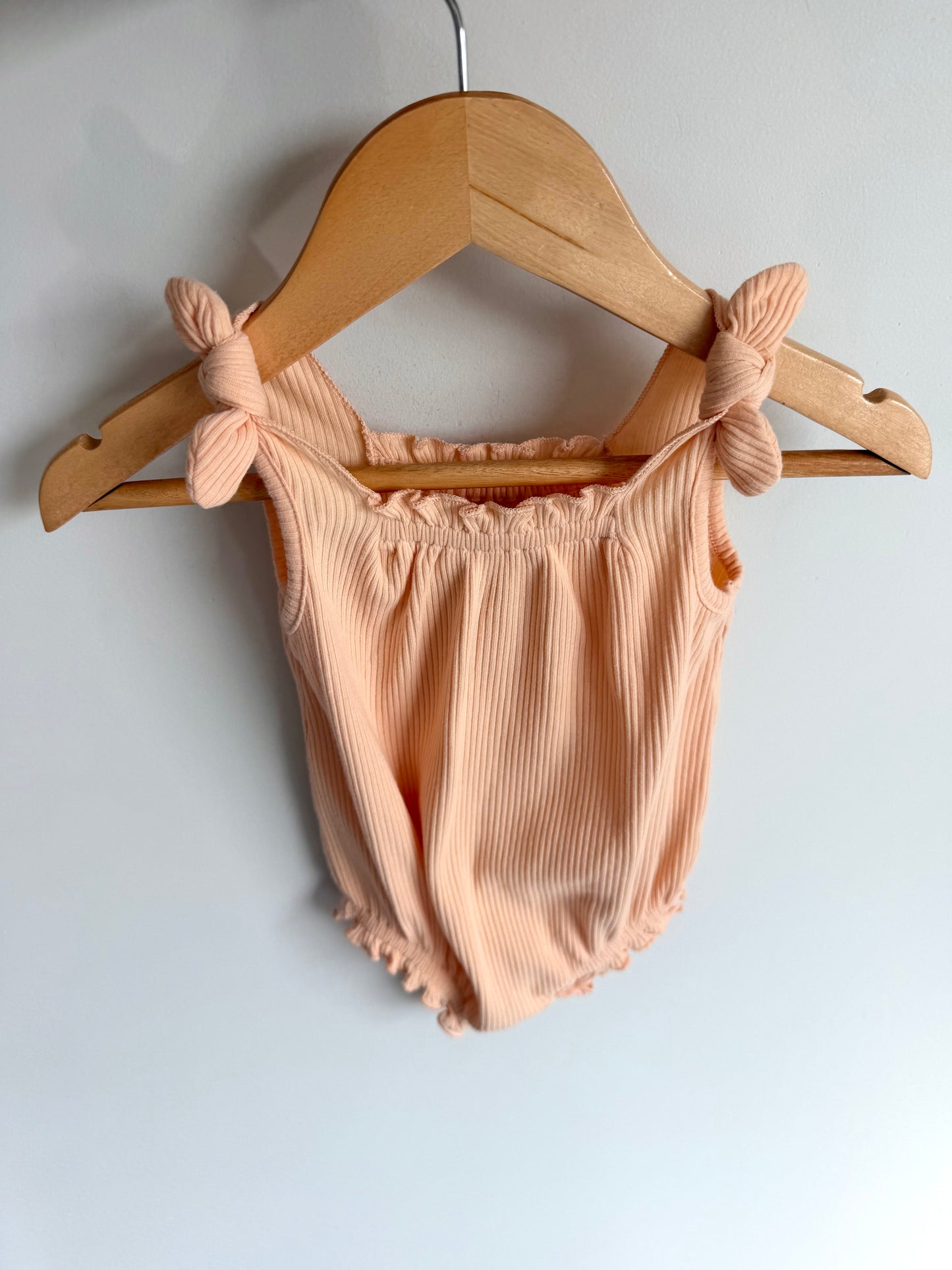 Peach Ribbed Bubble Romper / 3-6m