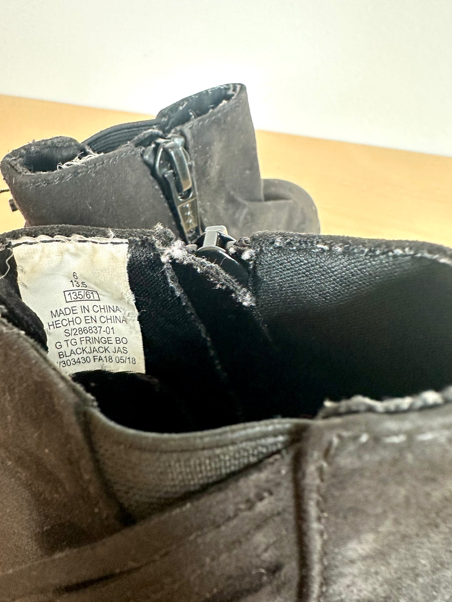 Black Fringe Suede Ankle Boots / Size 6 Toddler