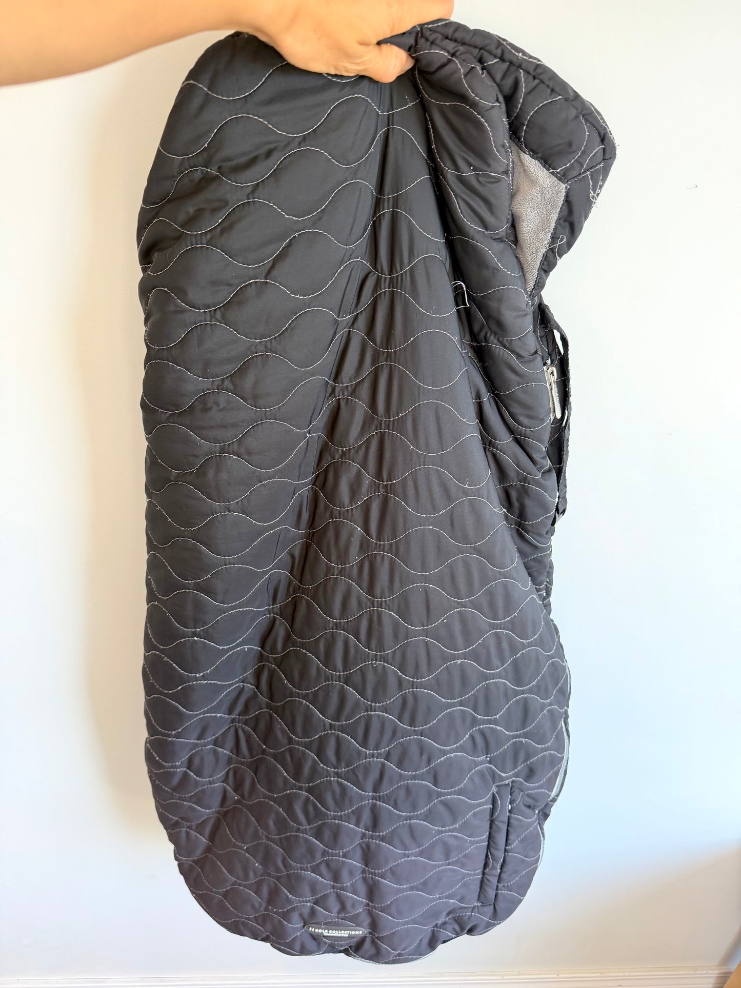 JJ Cole Fleece Lined Black Bundle Me Stroller Bag (No Shipping)