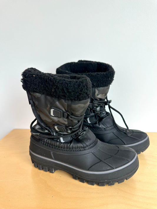 Black Lace Winter Boots / Size 3 Big Kids (No Shipping)
