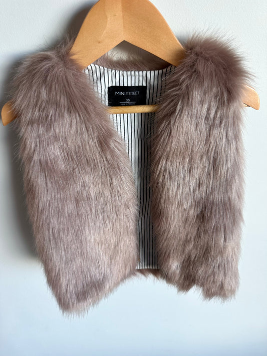 Faux Fur Open Vest / 3-4T?