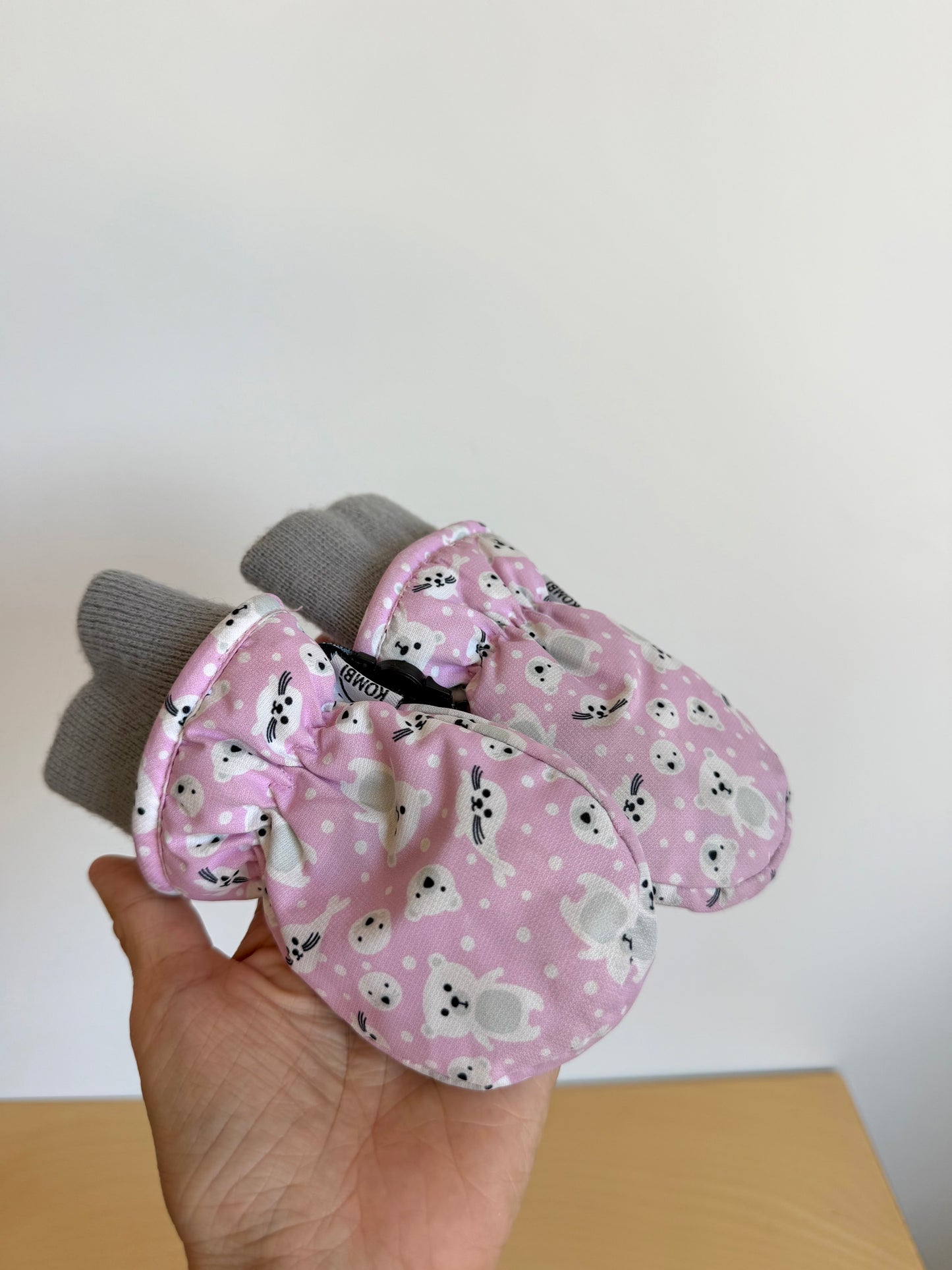 Kombi Pink Fleece Gloves / 6-12m