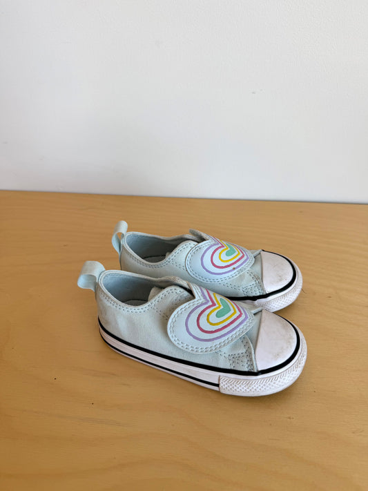 Converse Blue Heart Sneakers / Size 6 toddler