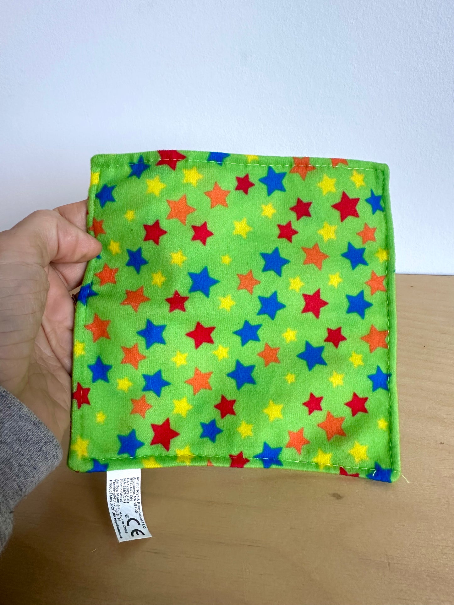 Crinkle Sheet Green Star Toy