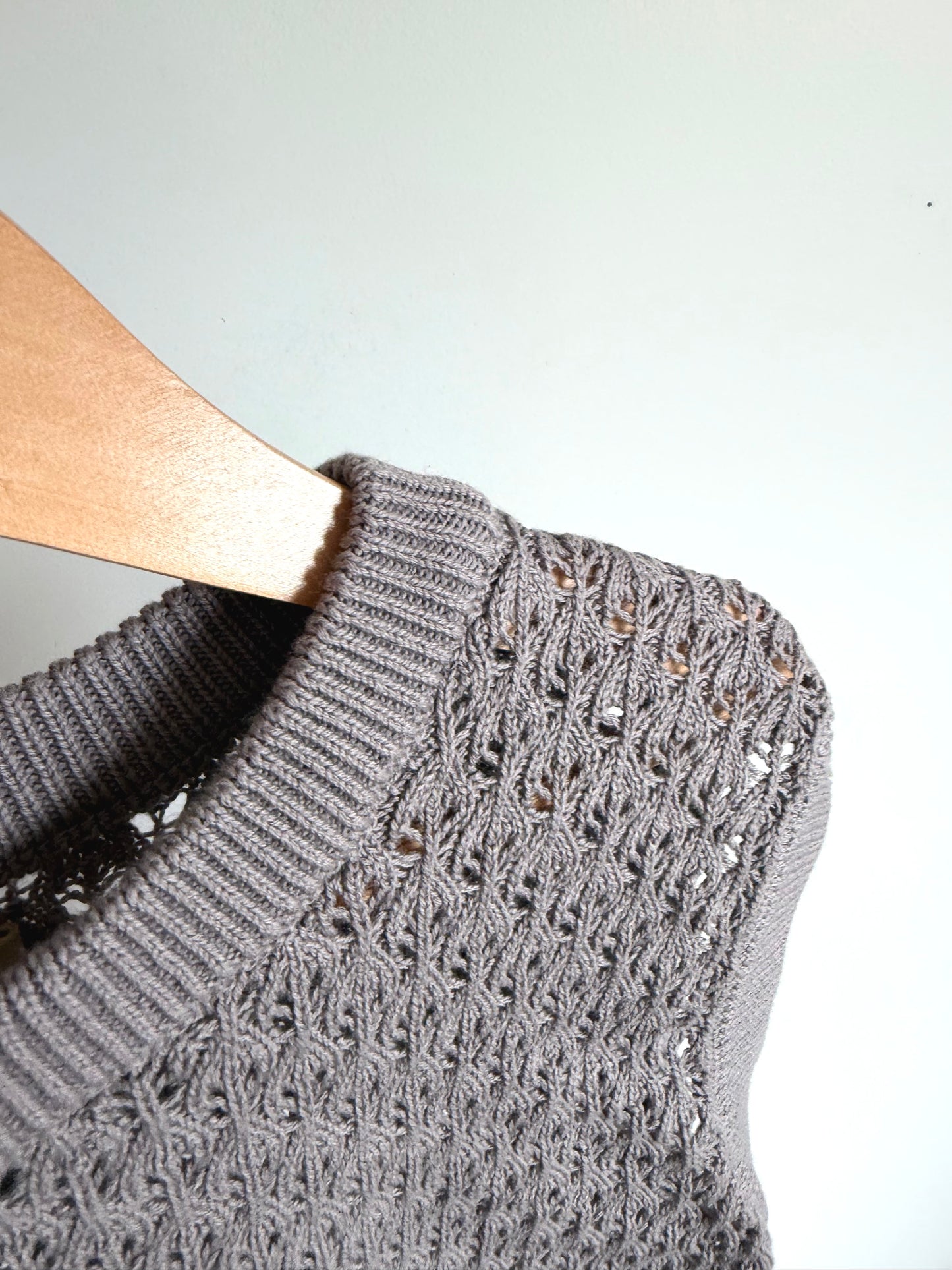 Wheat Mauve Crochet Vest / 5 years