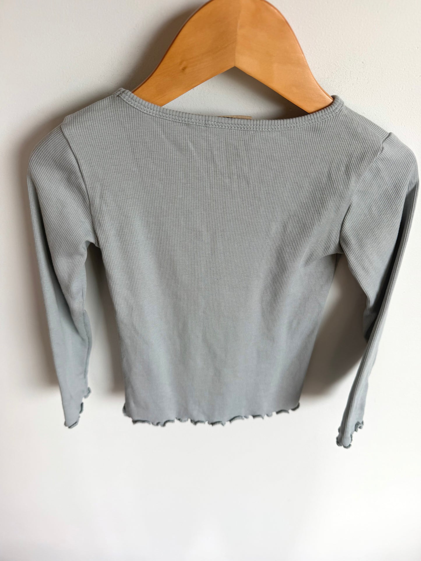 Wheat Wavy Hem Dusty Blue Top / 4T