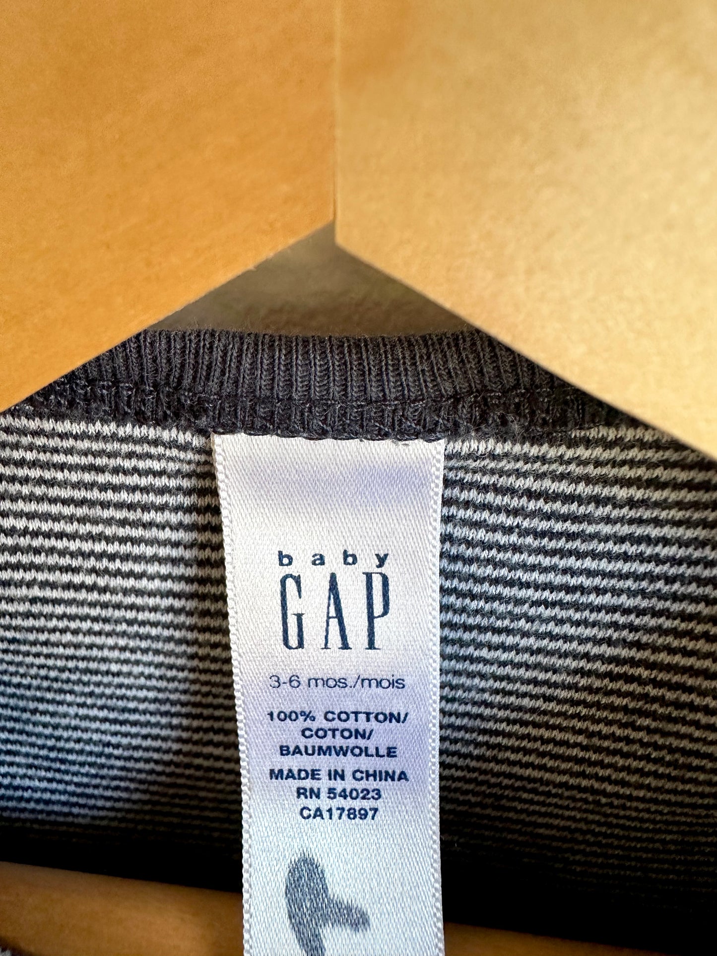 Gap Blue Stripe Bodysuit / 3-6m