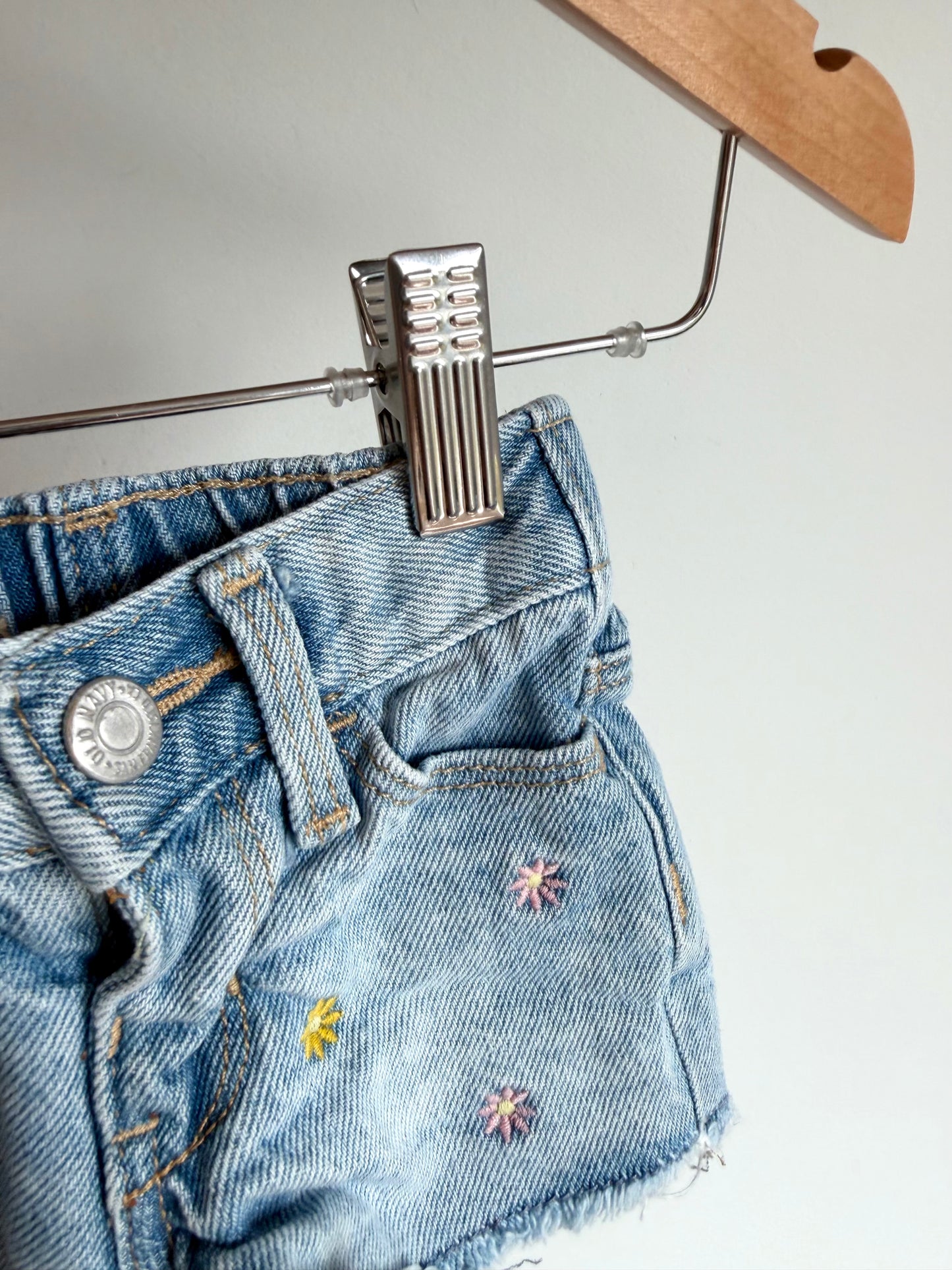 Embroidery Flower Jean Shorts / 0-3m