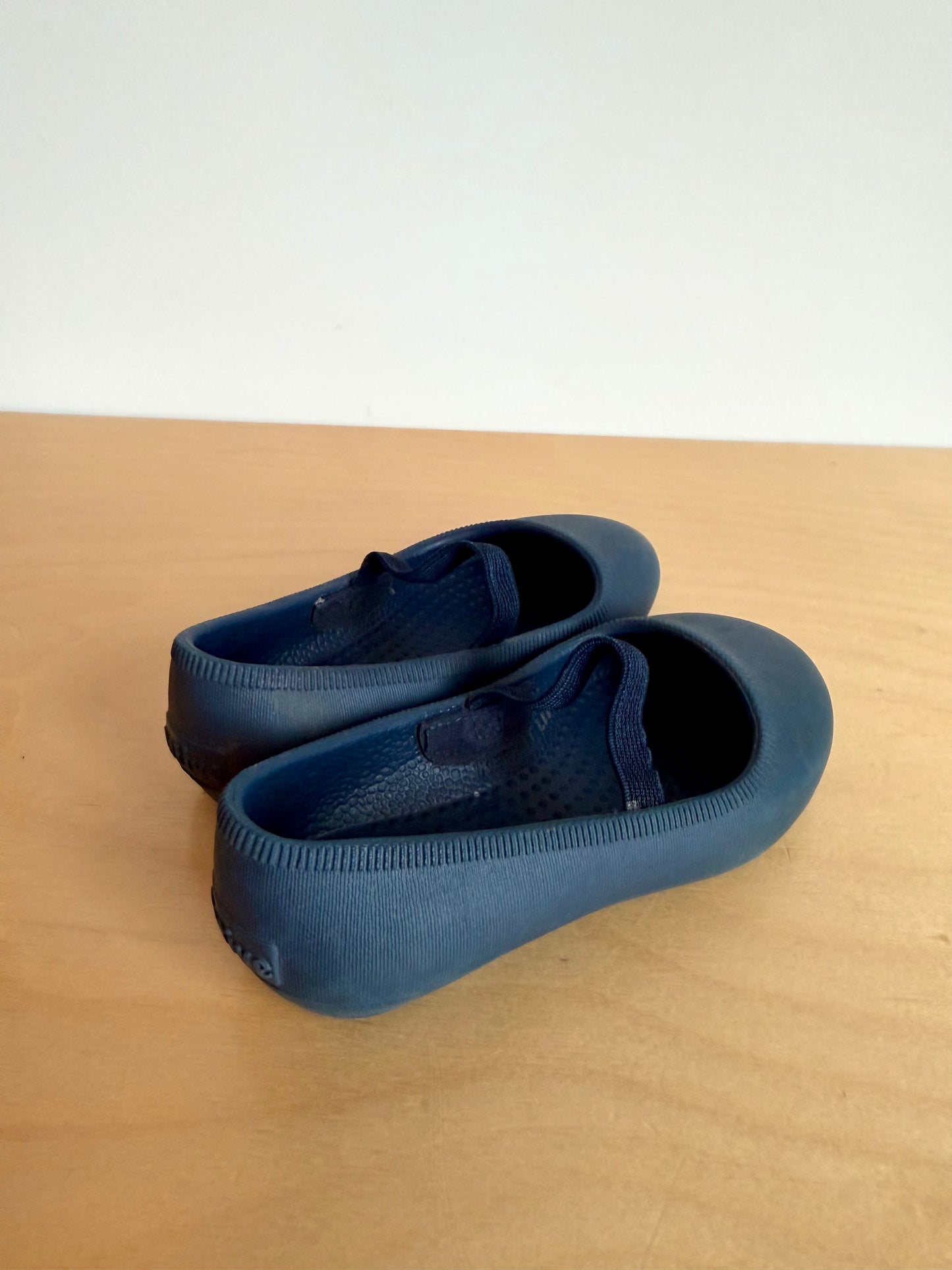 Native Ballerina Flats / Size 7 Toddler