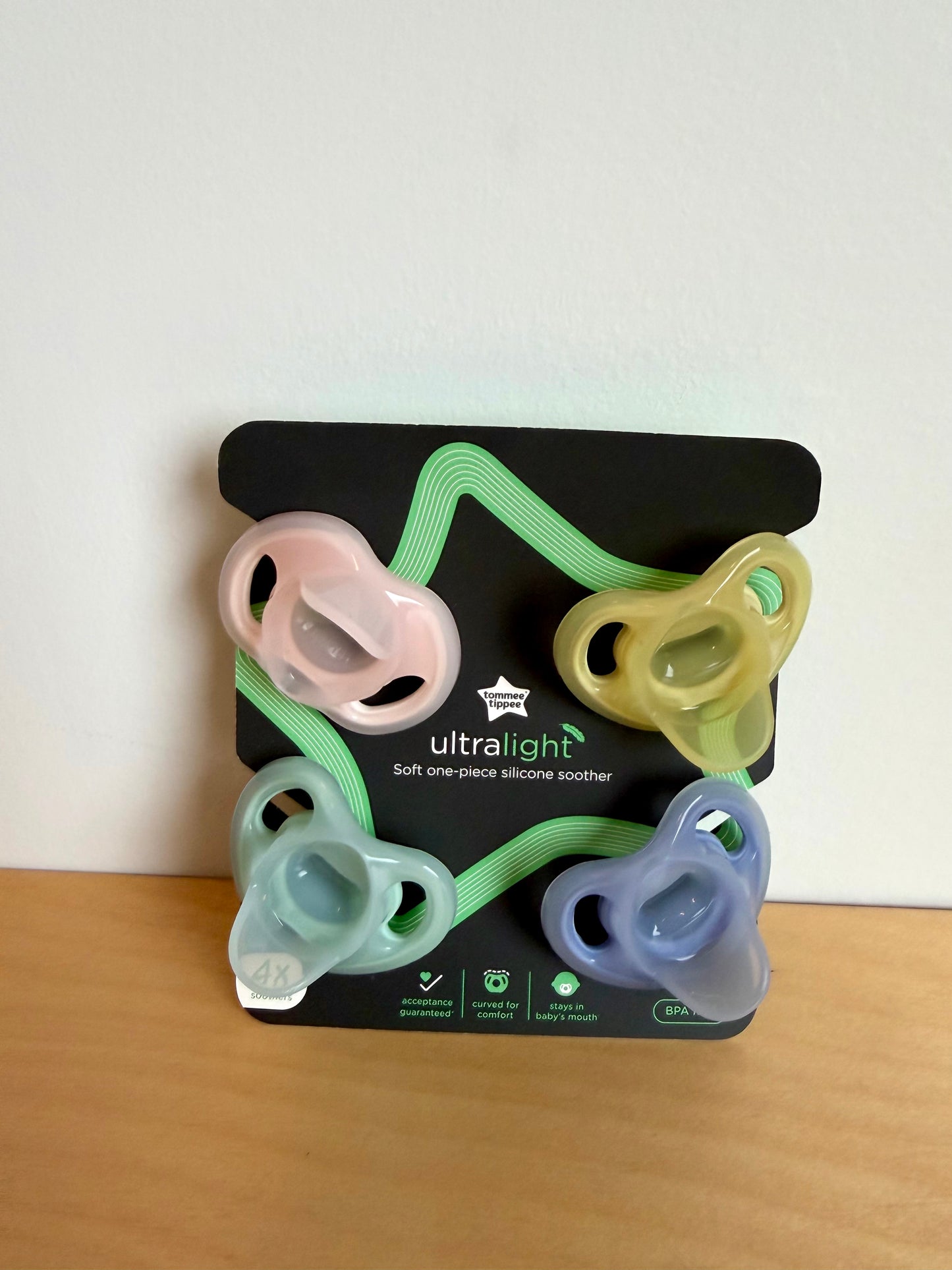 Tommee Tippee Ultra Light Soother (In Package)