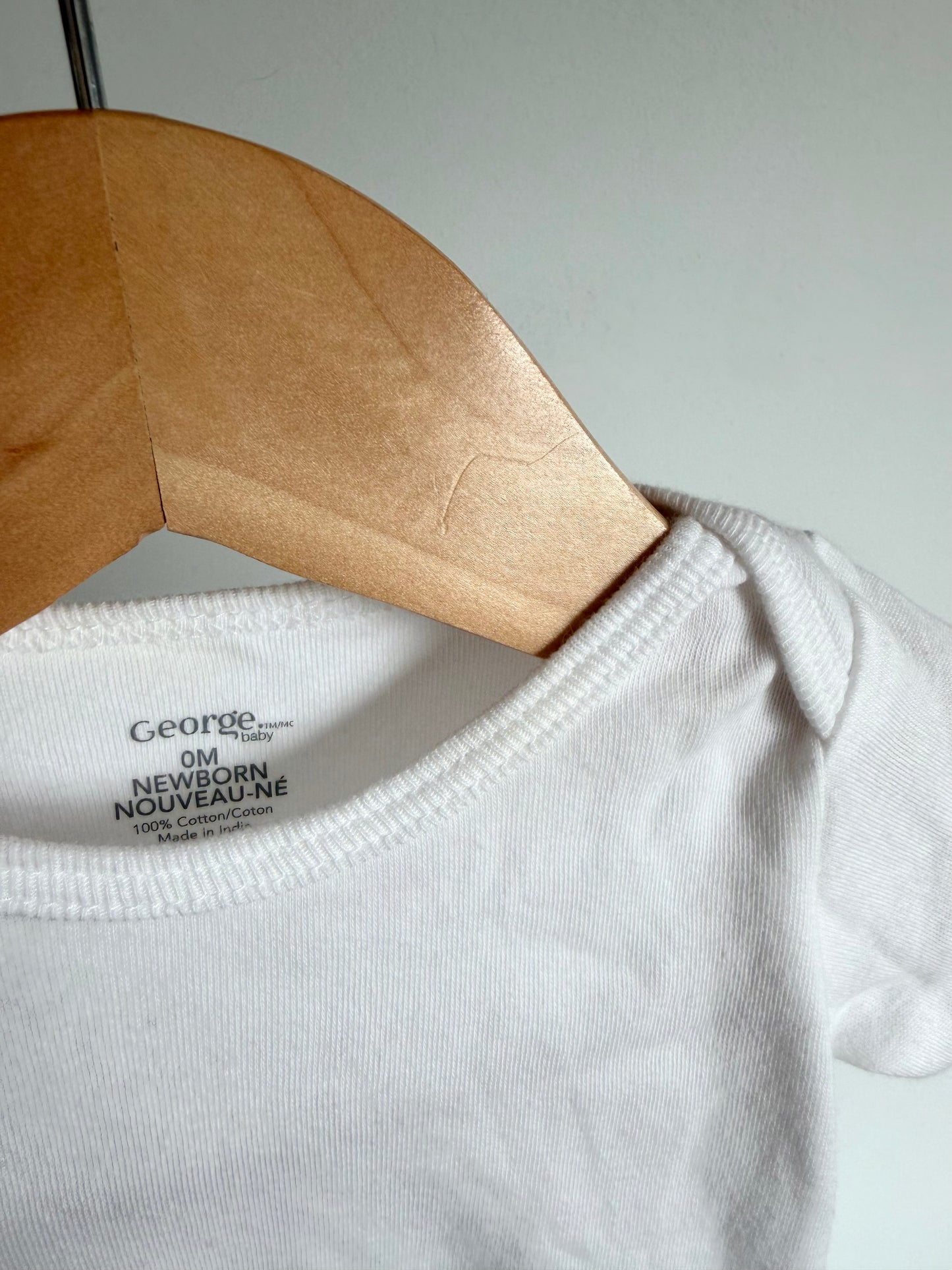 White Long Sleeve Cotton Bodysuit / 0m