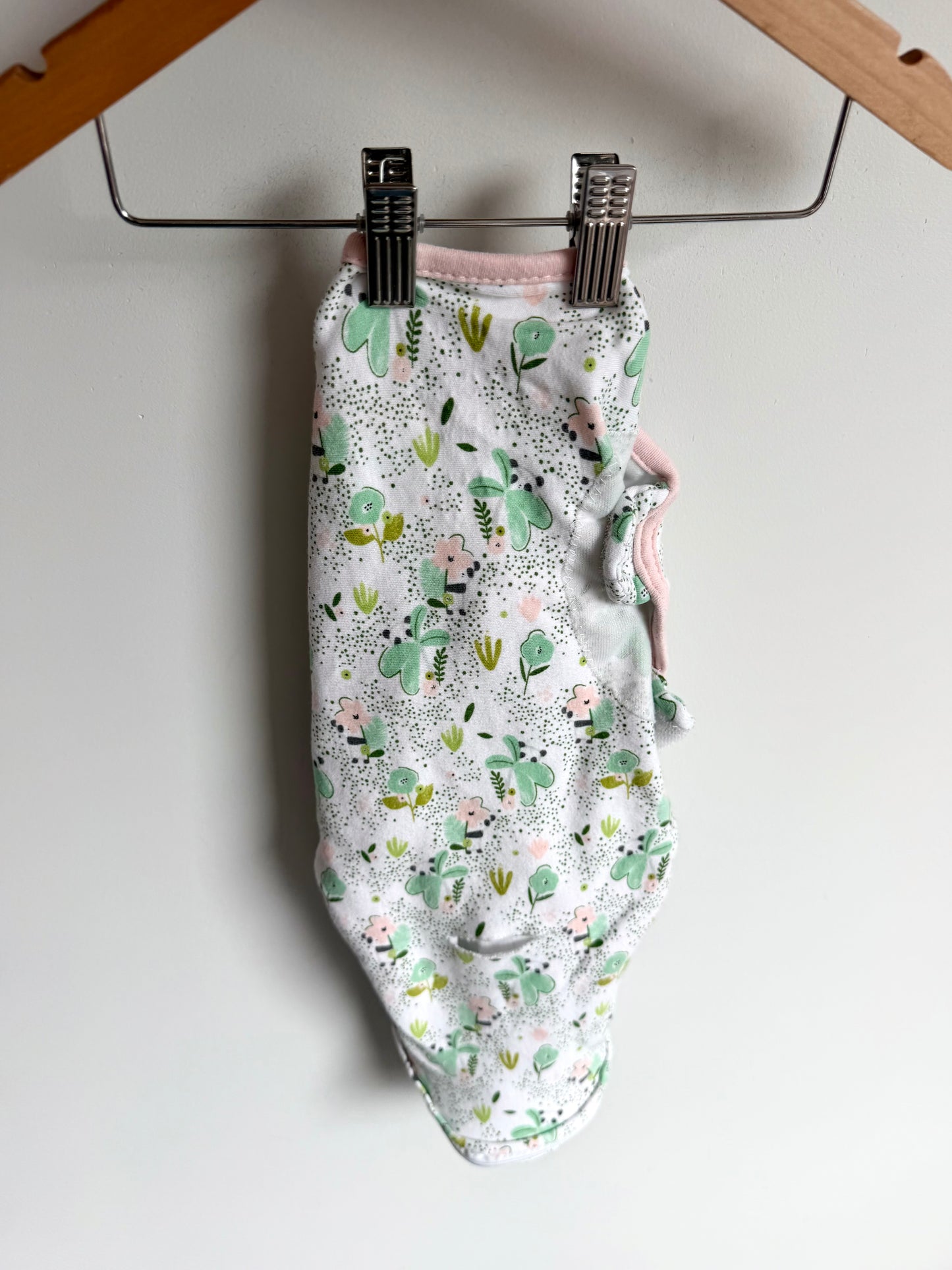 Flower Pink Trim Swaddle / 0-3m