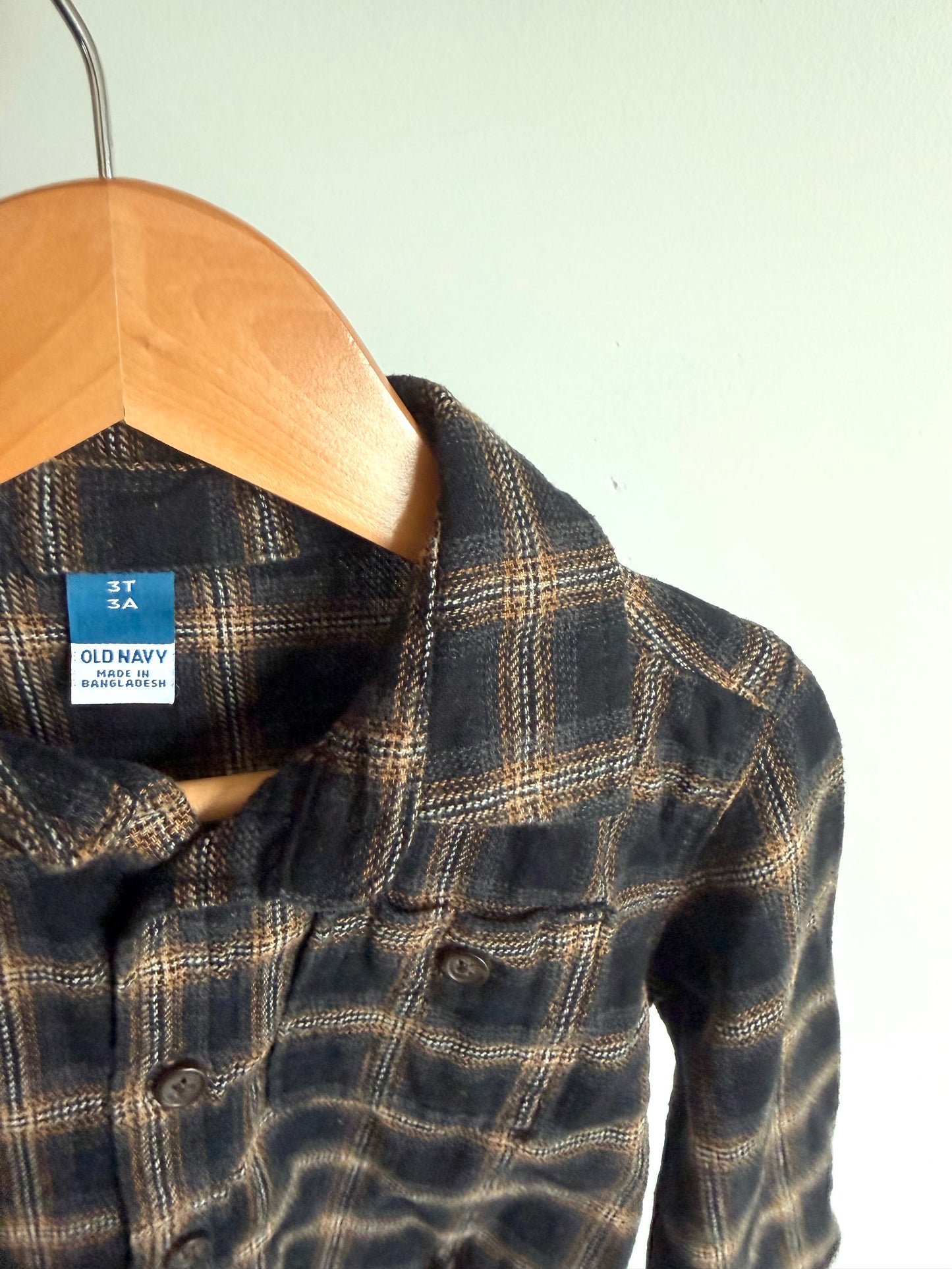 Plaid Button Up Top / 3T