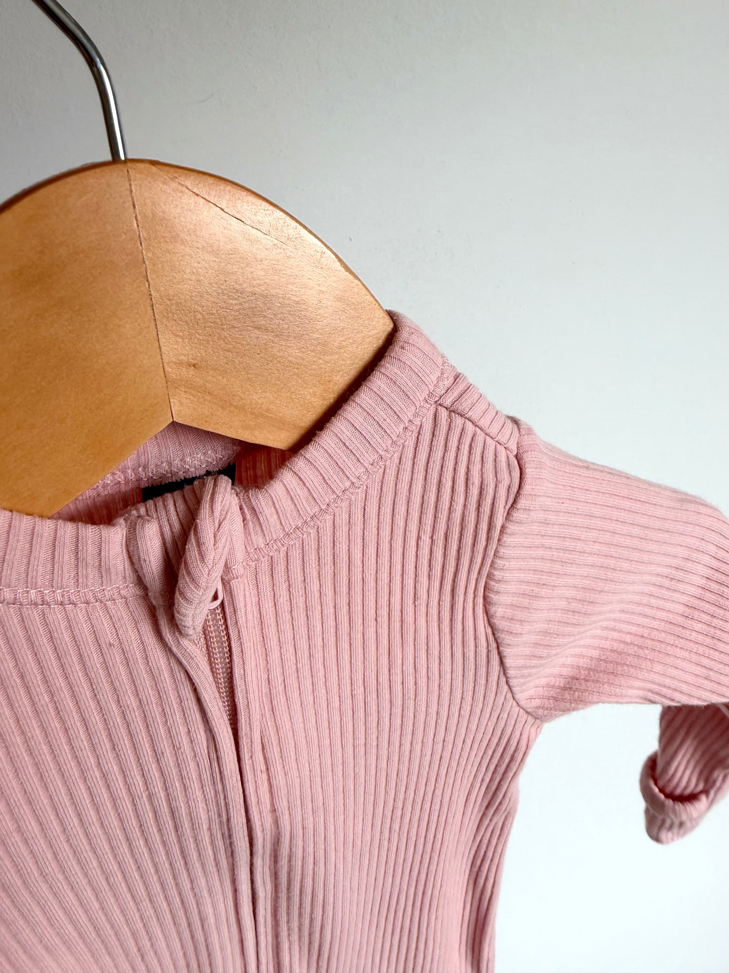 Pink Ribbed Footed Sleeper / 0-3m
