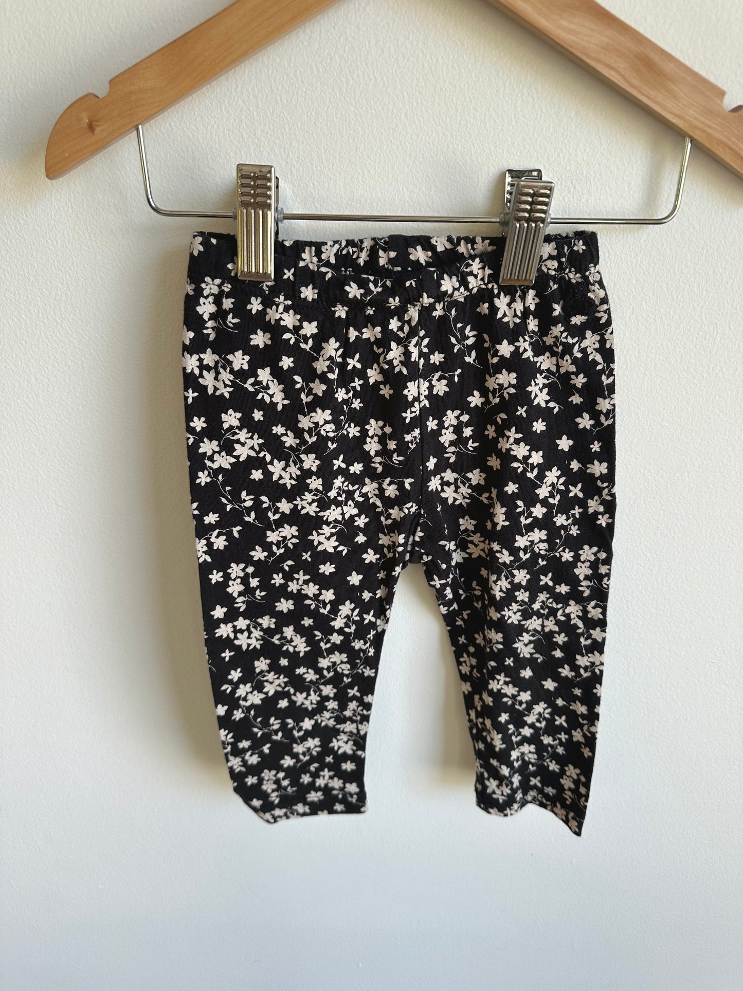 Gap Dark Floral Pants / 6-12m