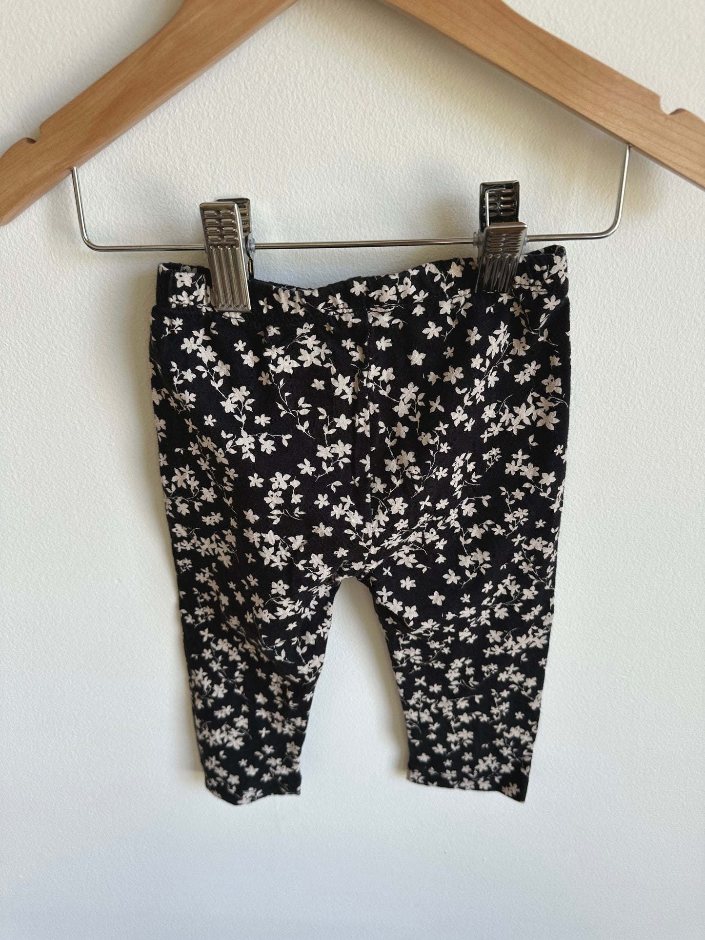 Gap Dark Floral Pants / 6-12m