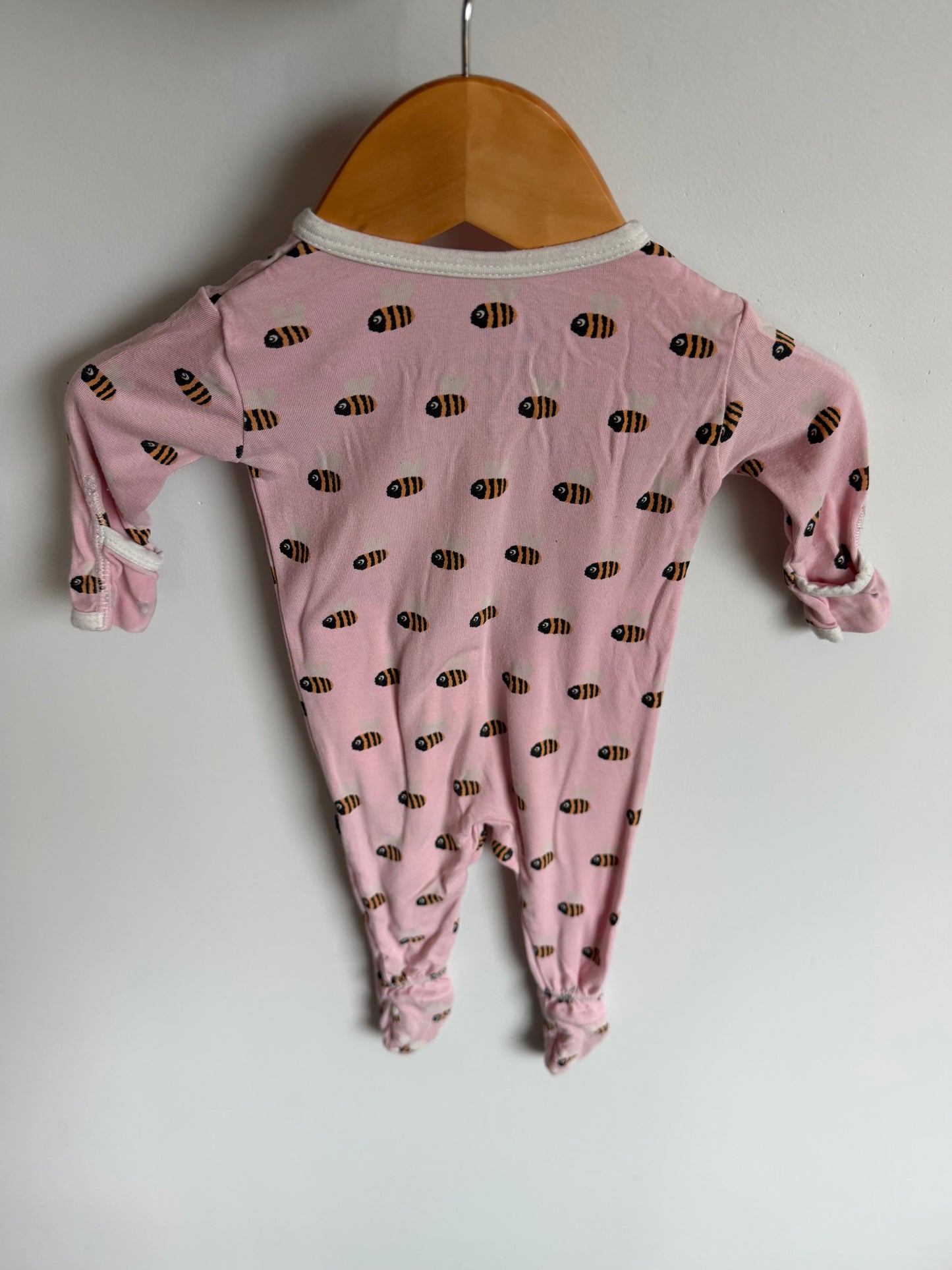 KicKee Bee Sleeper / 0-3m