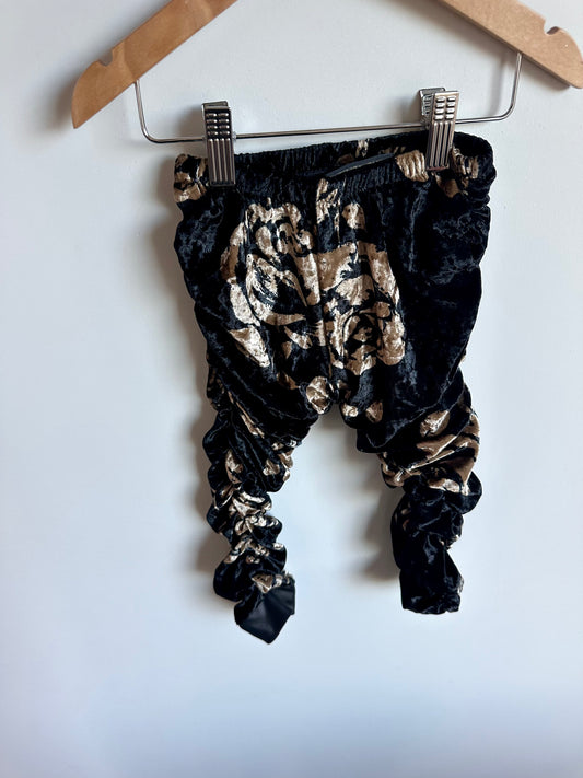 Rose + Black Leggings / 4-5 years