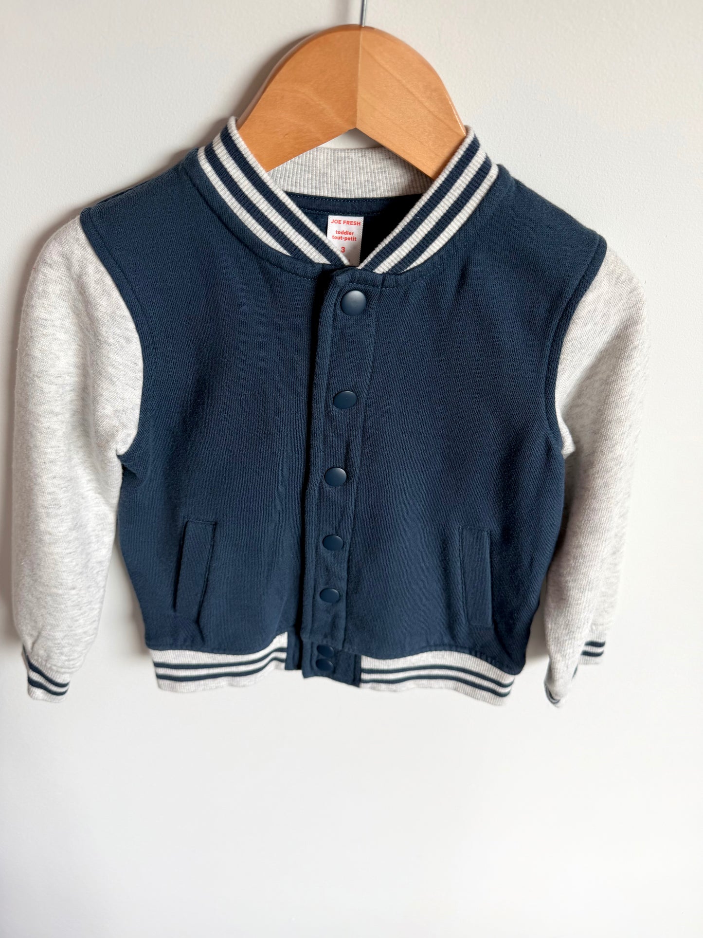 Striped Cuffs Snap Sweater / 3T
