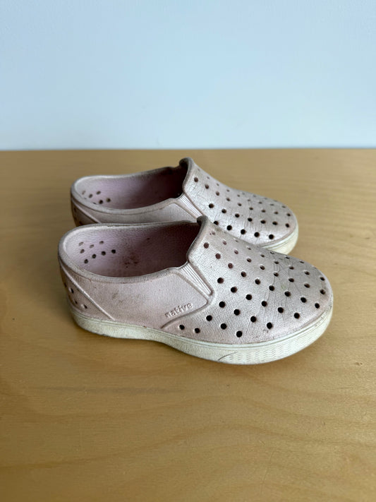 Native Blush Slide On Shoes / Size 8 Toddler