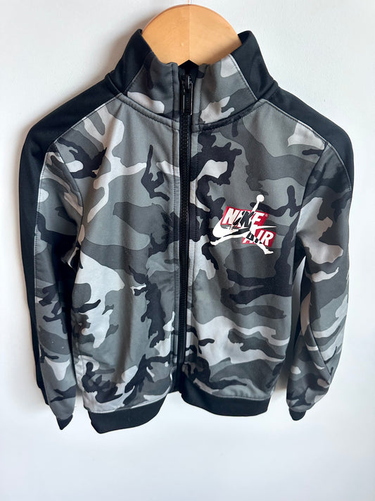 Nike Air Camo Sweater (PLAY) / 6-7 years (No Shipping)