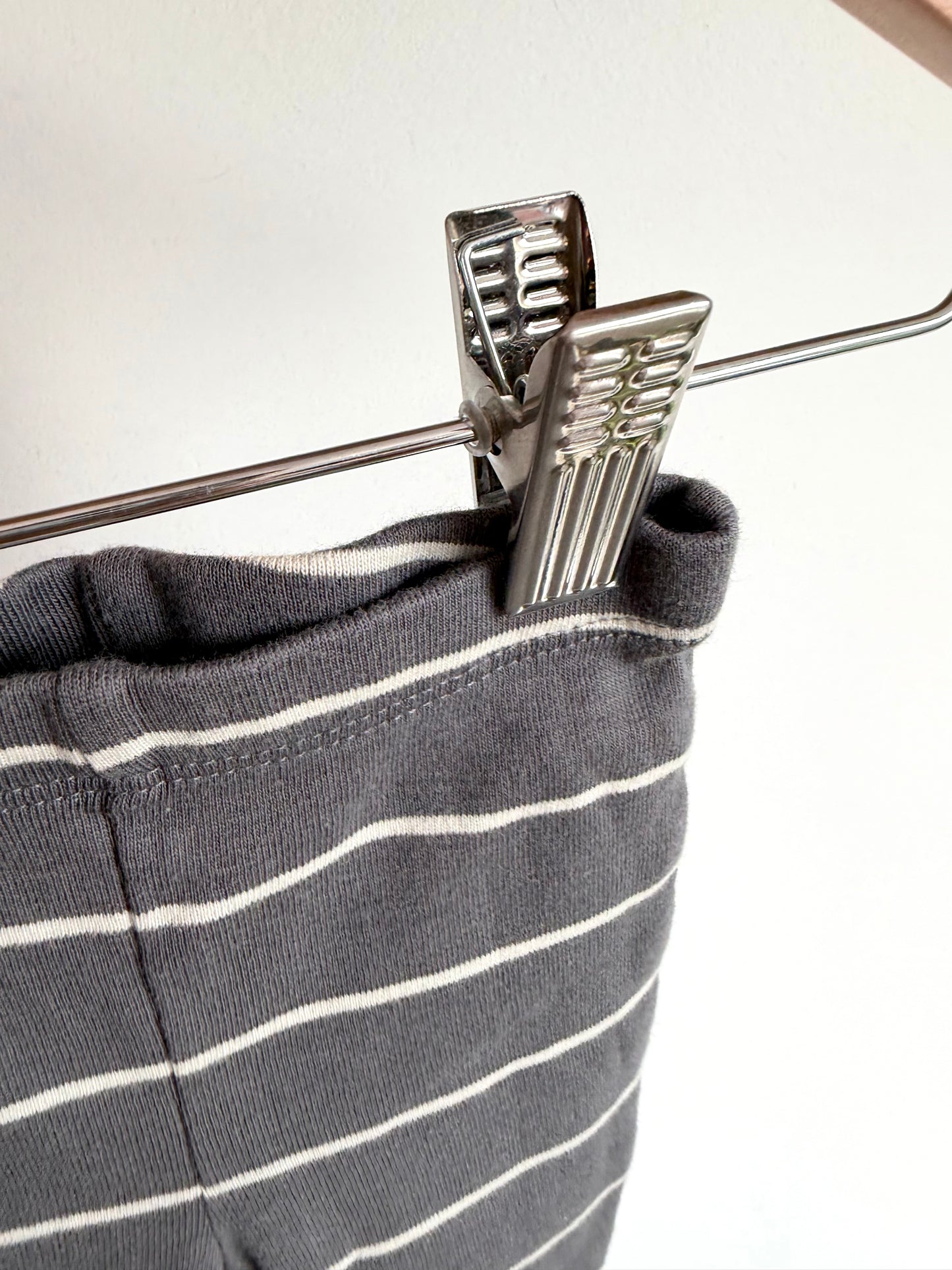 Grey Striped Tapered Pants / 3m