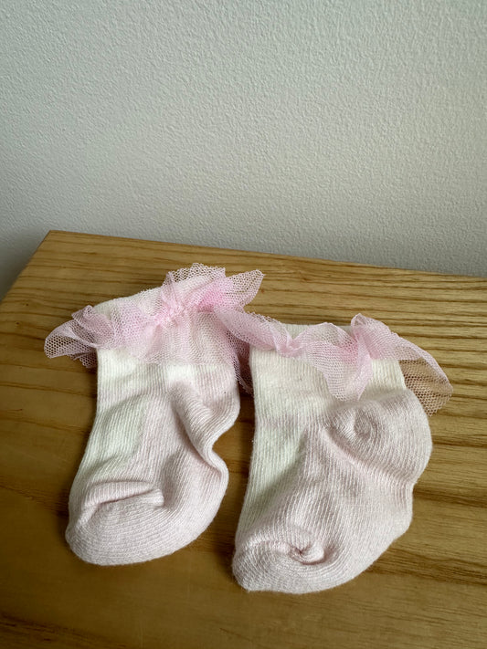 Tulle Pink + White Socks / 0-3m