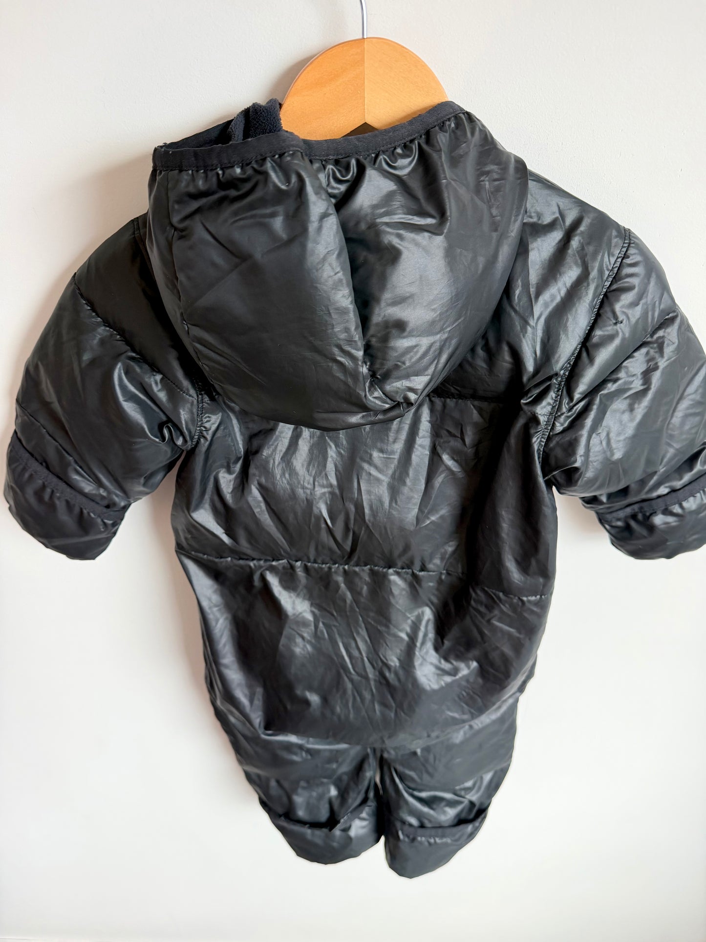 Columbia Black Bunting Suit / 12-18m