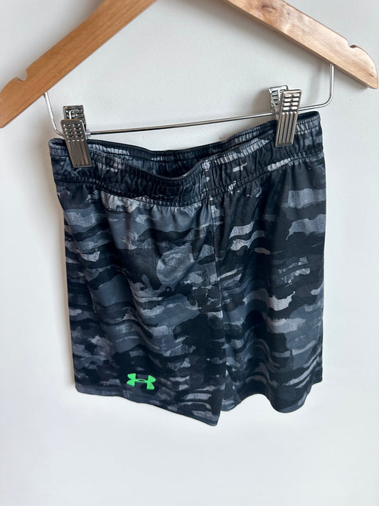 Grey Camo Shorts / 6 years