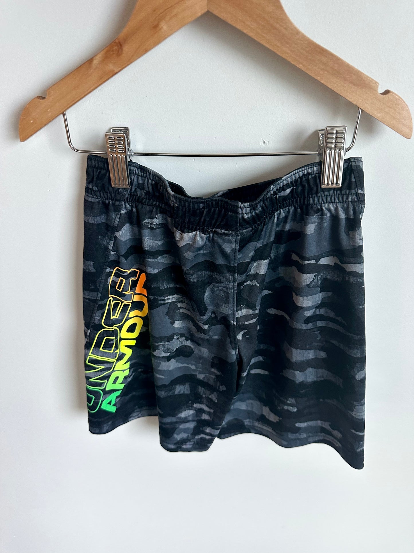 Grey Camo Shorts / 6 years