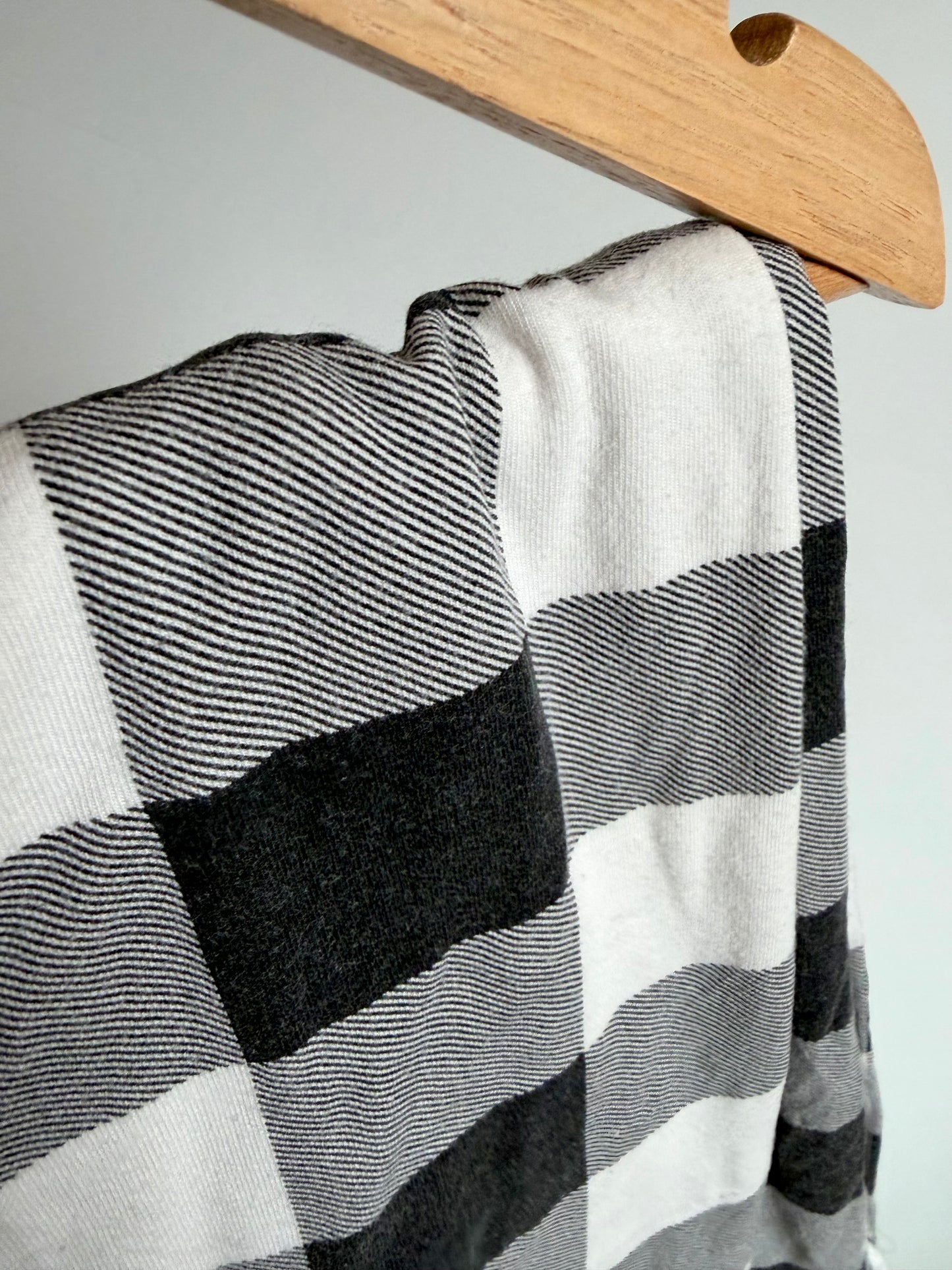 Beluga Baby Checkered Wrap Carrier