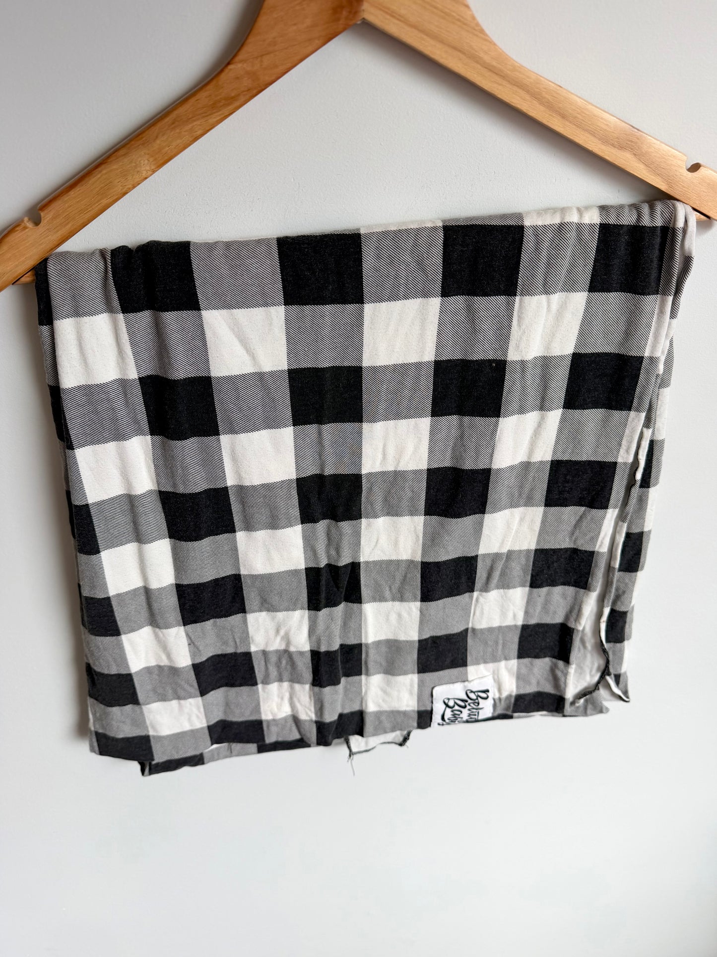 Beluga Baby Checkered Wrap Carrier