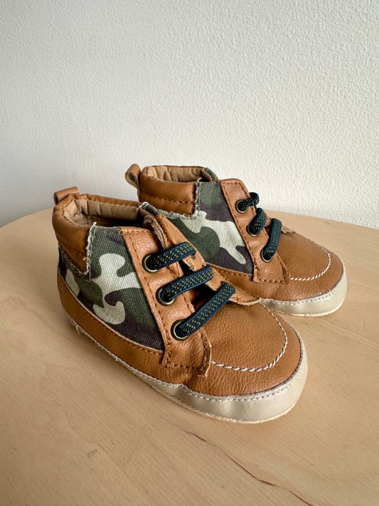 Camo Soft Sole Shoes / 6-12m