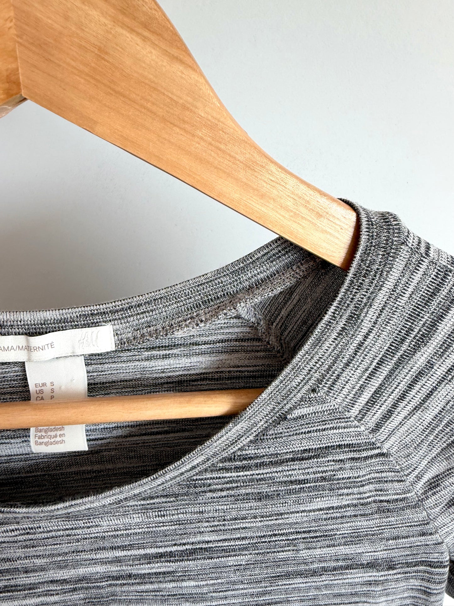 H&M Striped Long Sleeve Maternity Dress / Small