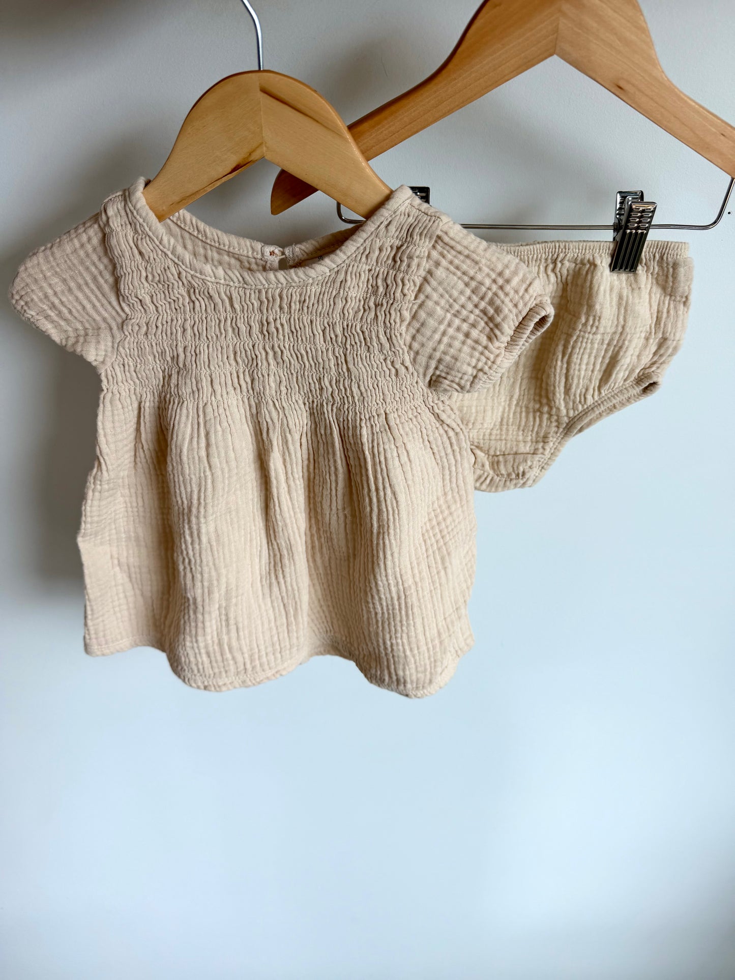 Tan Rushing Top + Bloomer Set / 12m