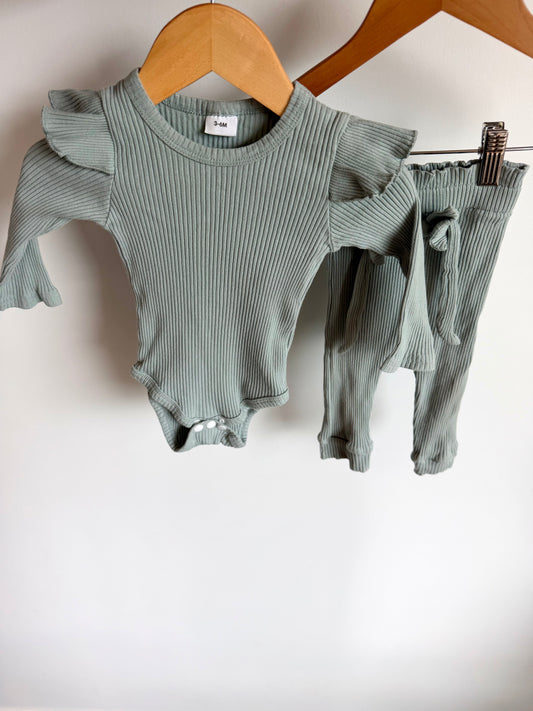 Dusty Blue Bodysuit + Pants Set / 3-6m