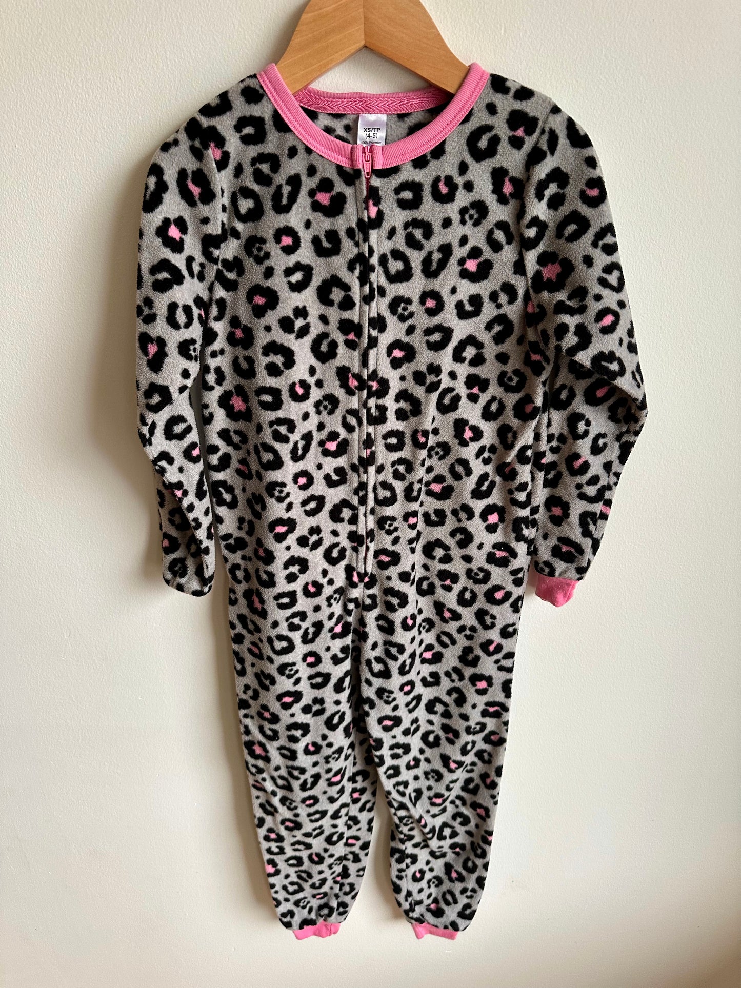 Animal Print Sleeper / 4-5 years